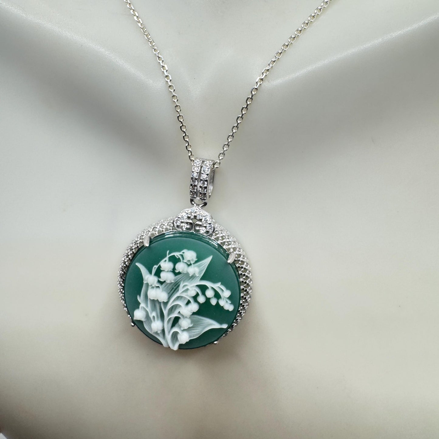 Vintage Lily of the Valley Green Onyx Cameo Choker 925 Sterling Silver Necklace