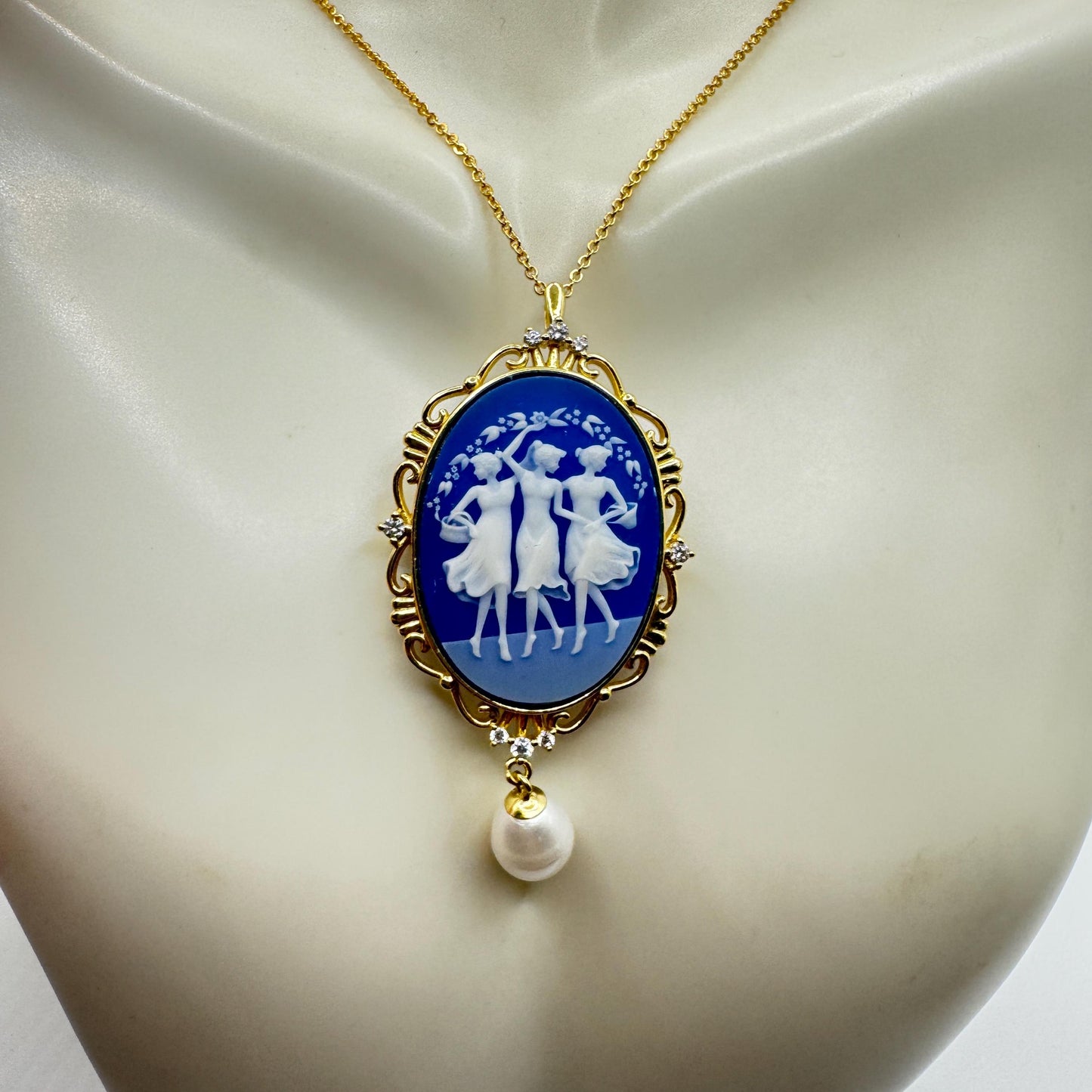 Vintage Blue Onyx 3 Graces Cameo Golden Sterling Silver Necklace Choker Pin Brooch