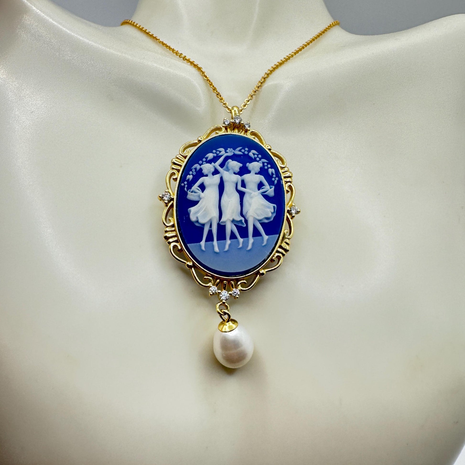 Vintage Blue Onyx 3 Graces Cameo Golden Sterling Silver Necklace Choker Pin Brooch