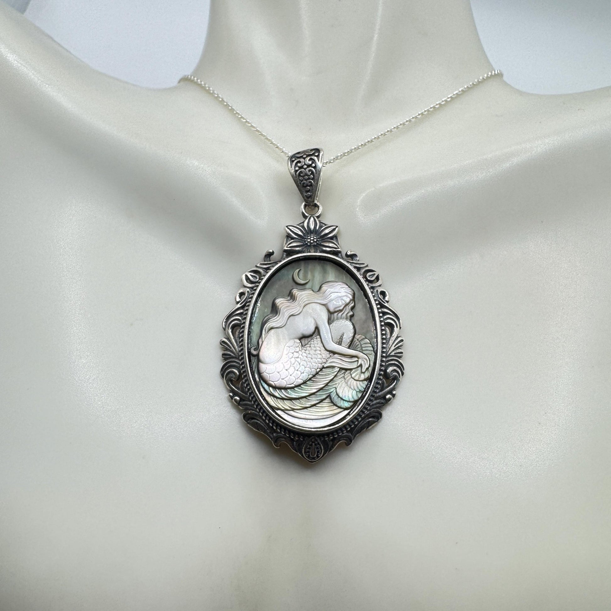 Vintage Mother of Pearl Mermaid Cameo Sterling Silver Necklace Choker
