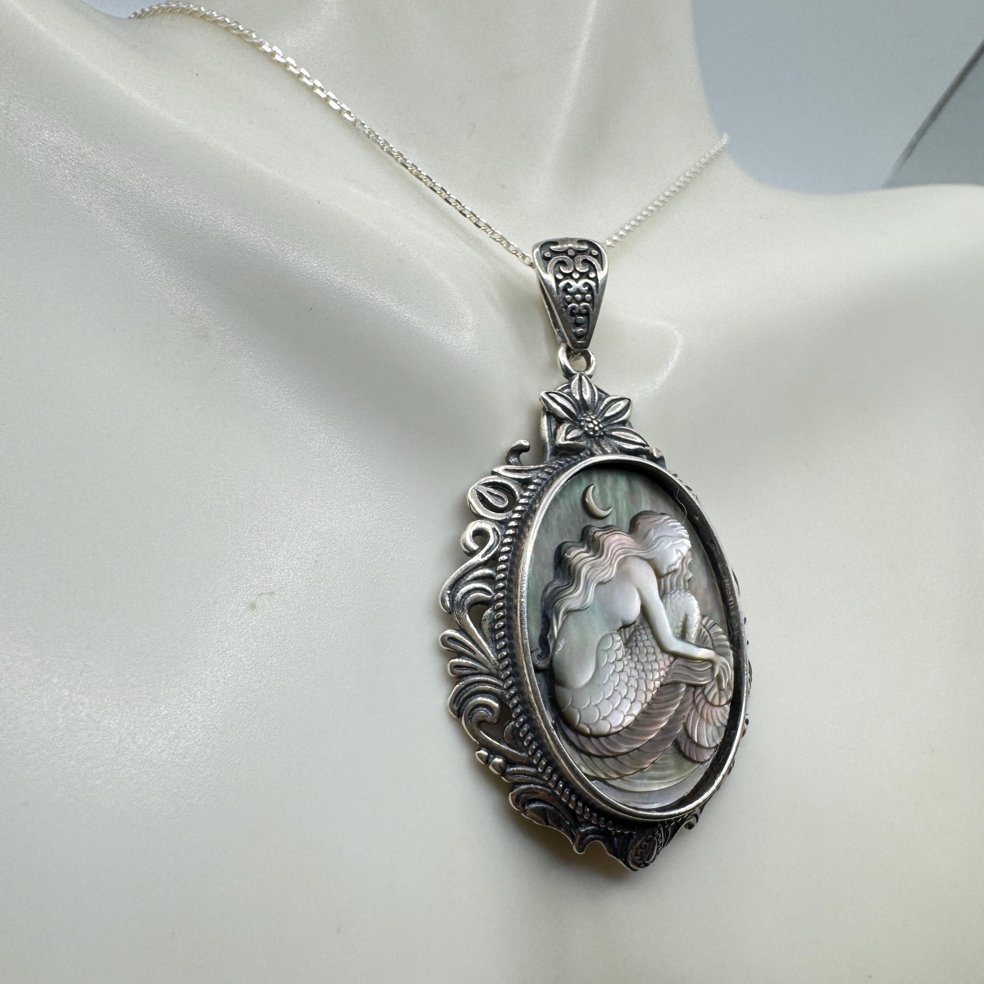 Vintage Mother of Pearl Mermaid Cameo Sterling Silver Necklace Choker