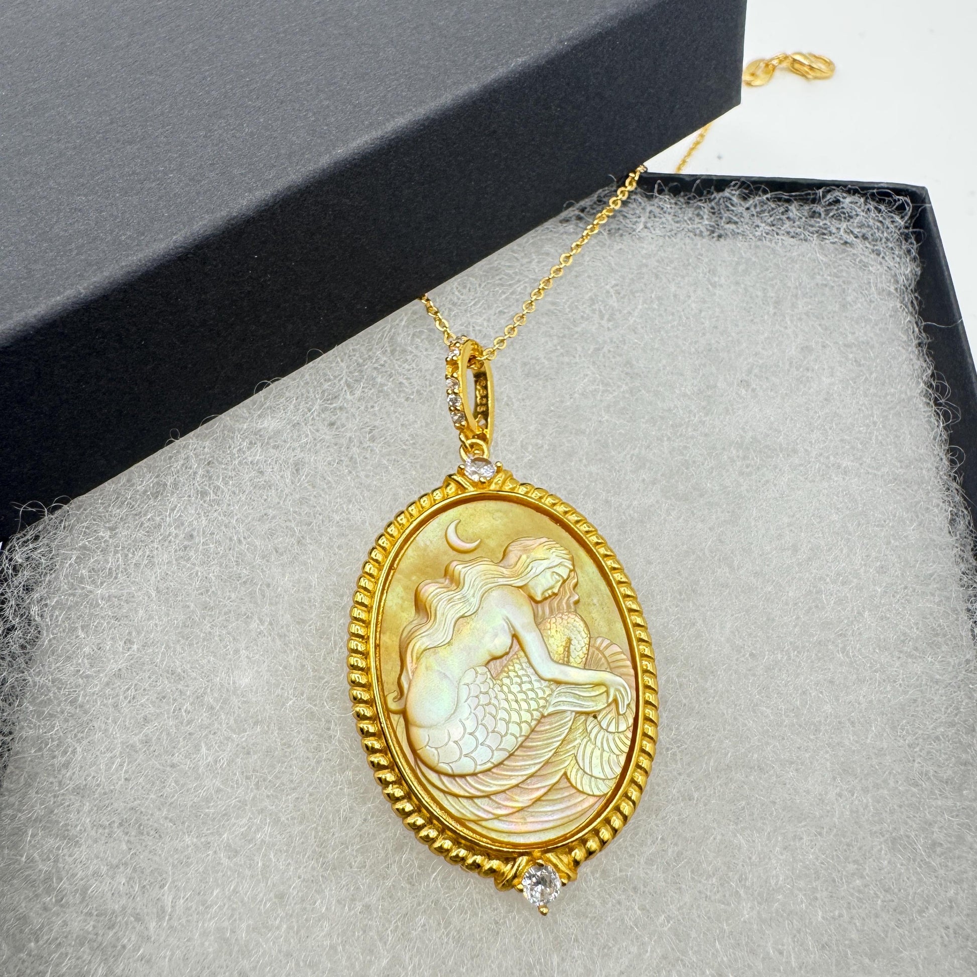 Vintage Mother of Pearl Mermaid Cameo Golden Sterling Silver Necklace Choker