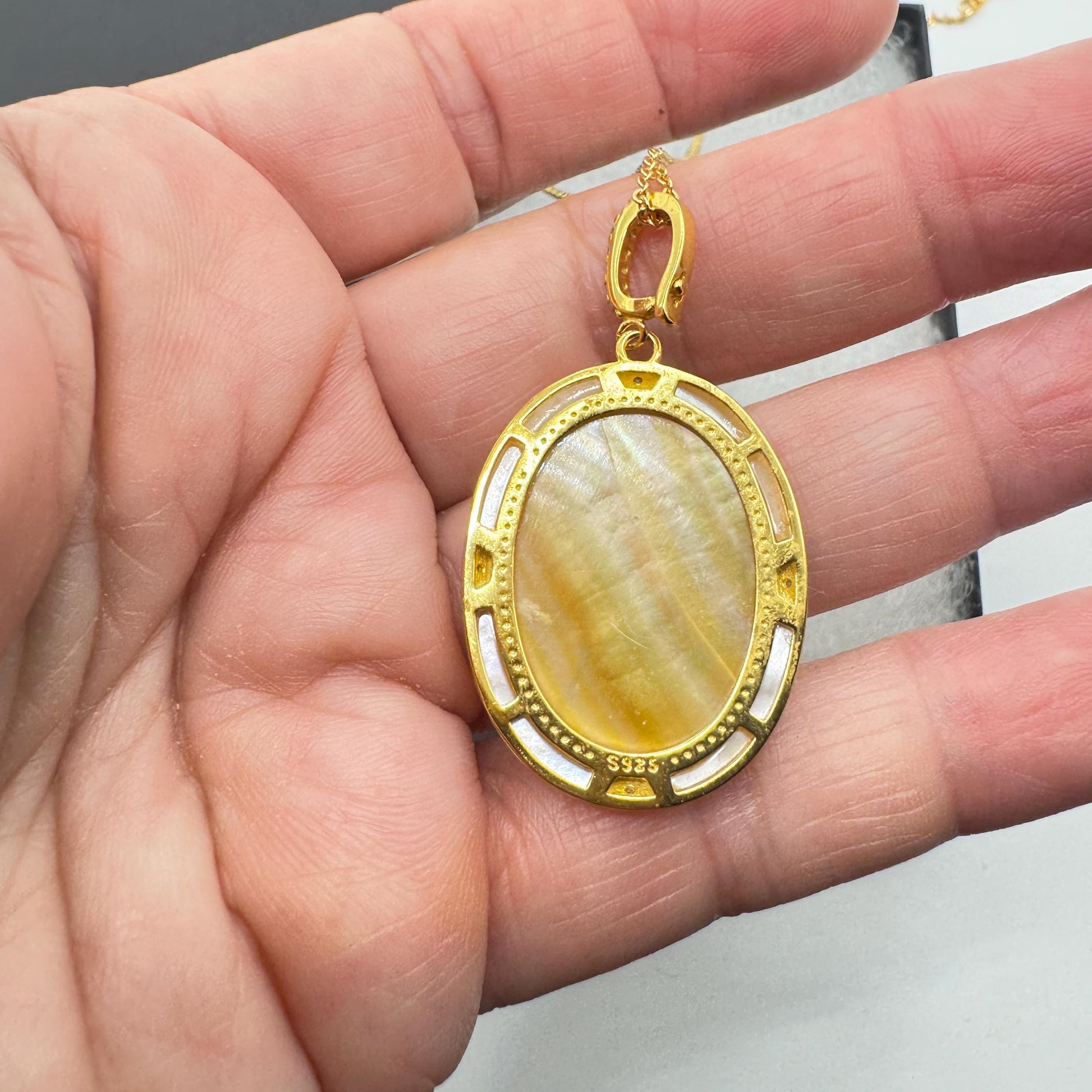 Vintage Mother of Pearl Gaurdian Angel Cameo Golden 925 Sterling silver Necklace Choker