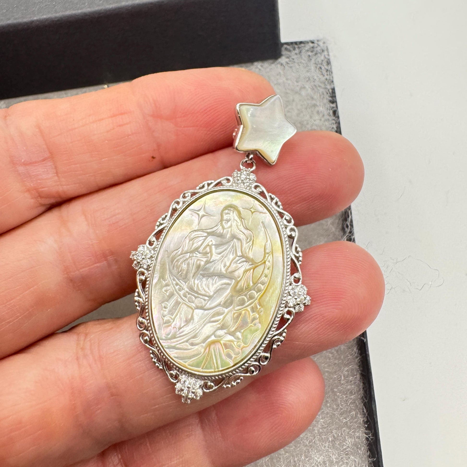 Vintage Moon Goddess Genuine Abalone Cameo Golden Sterling Silver Necklace