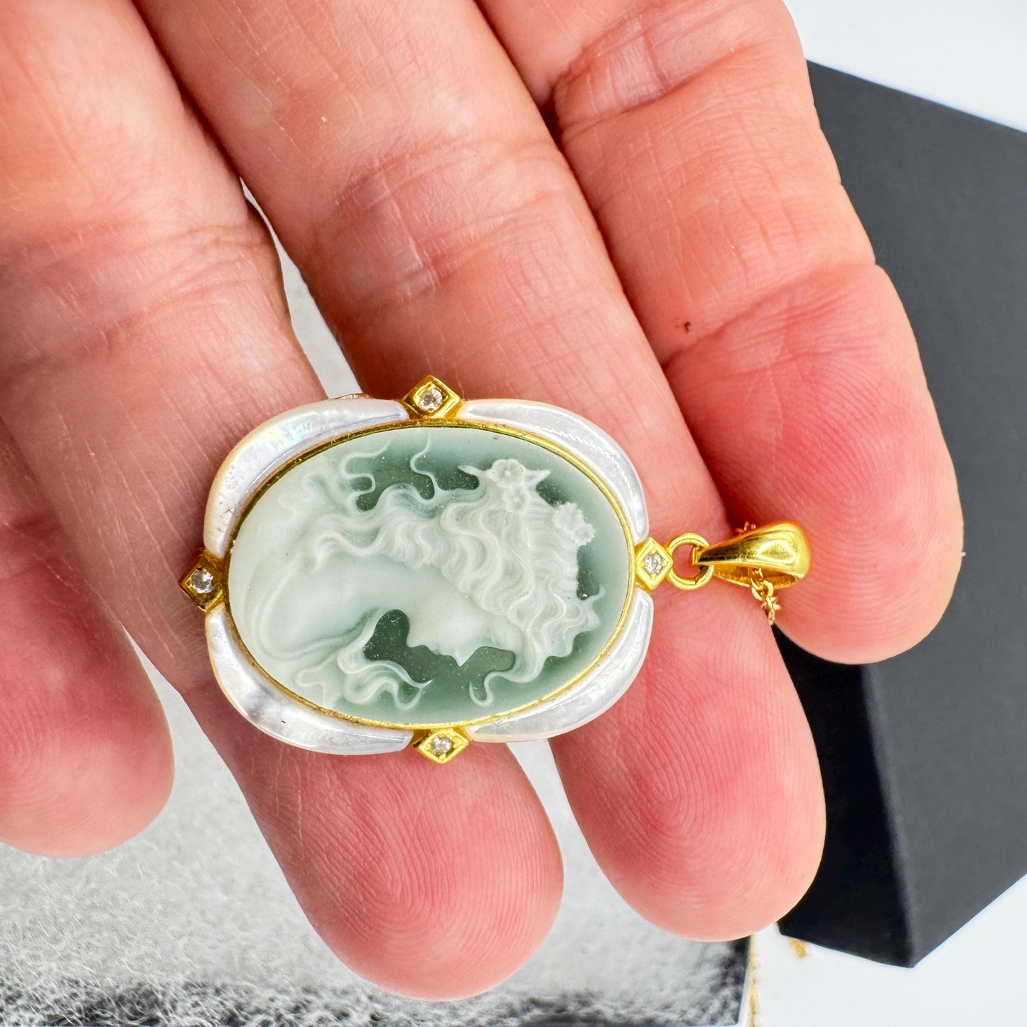 Vintage Carved Green Onyx Cameo 925 Sterling Silver Necklace Choker