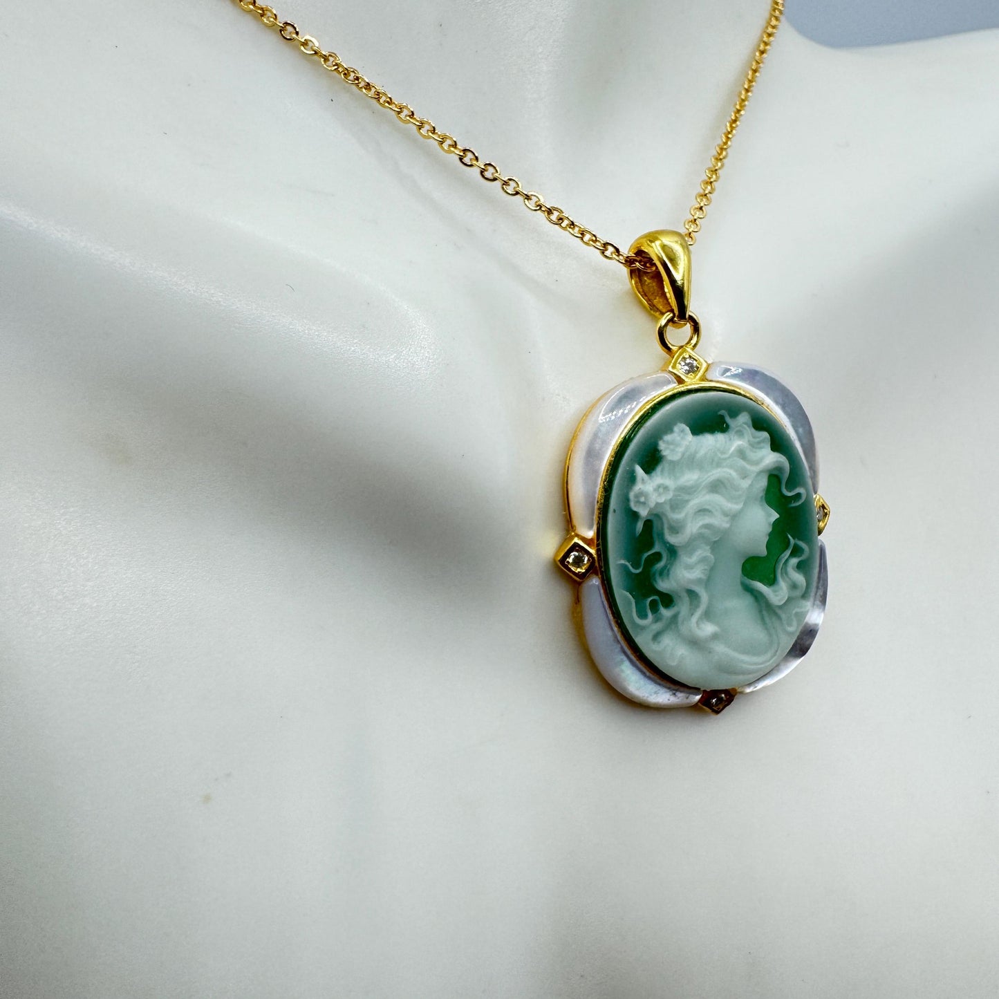 Vintage Carved Green Onyx Cameo 925 Sterling Silver Necklace Choker