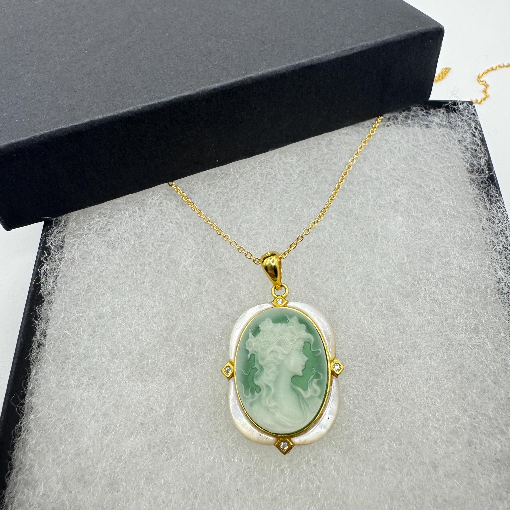 Vintage Carved Green Onyx Cameo 925 Sterling Silver Necklace Choker