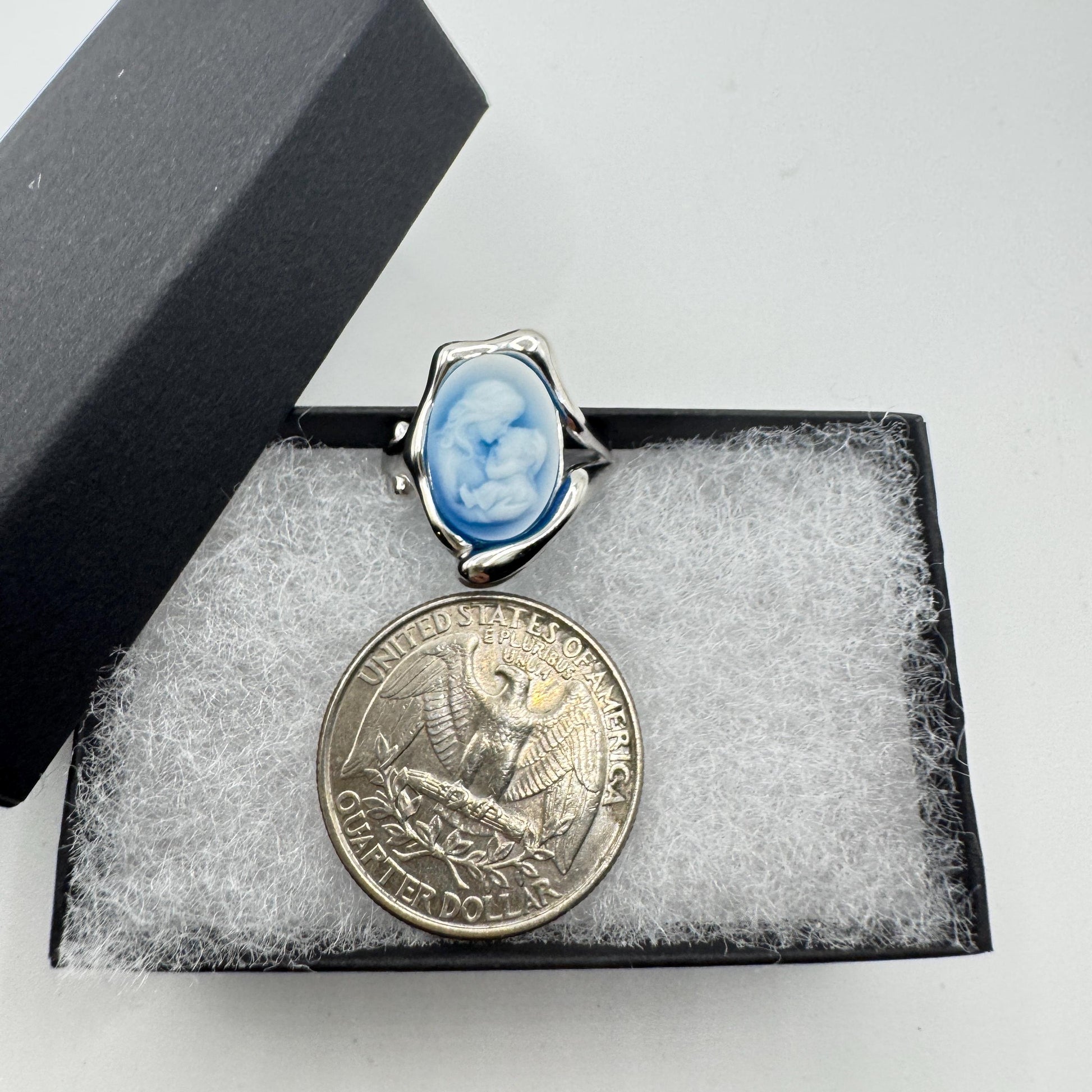 Vintage Blue Onyx Rose Cameo Golden 925 Sterling Silver Cocktail Ring