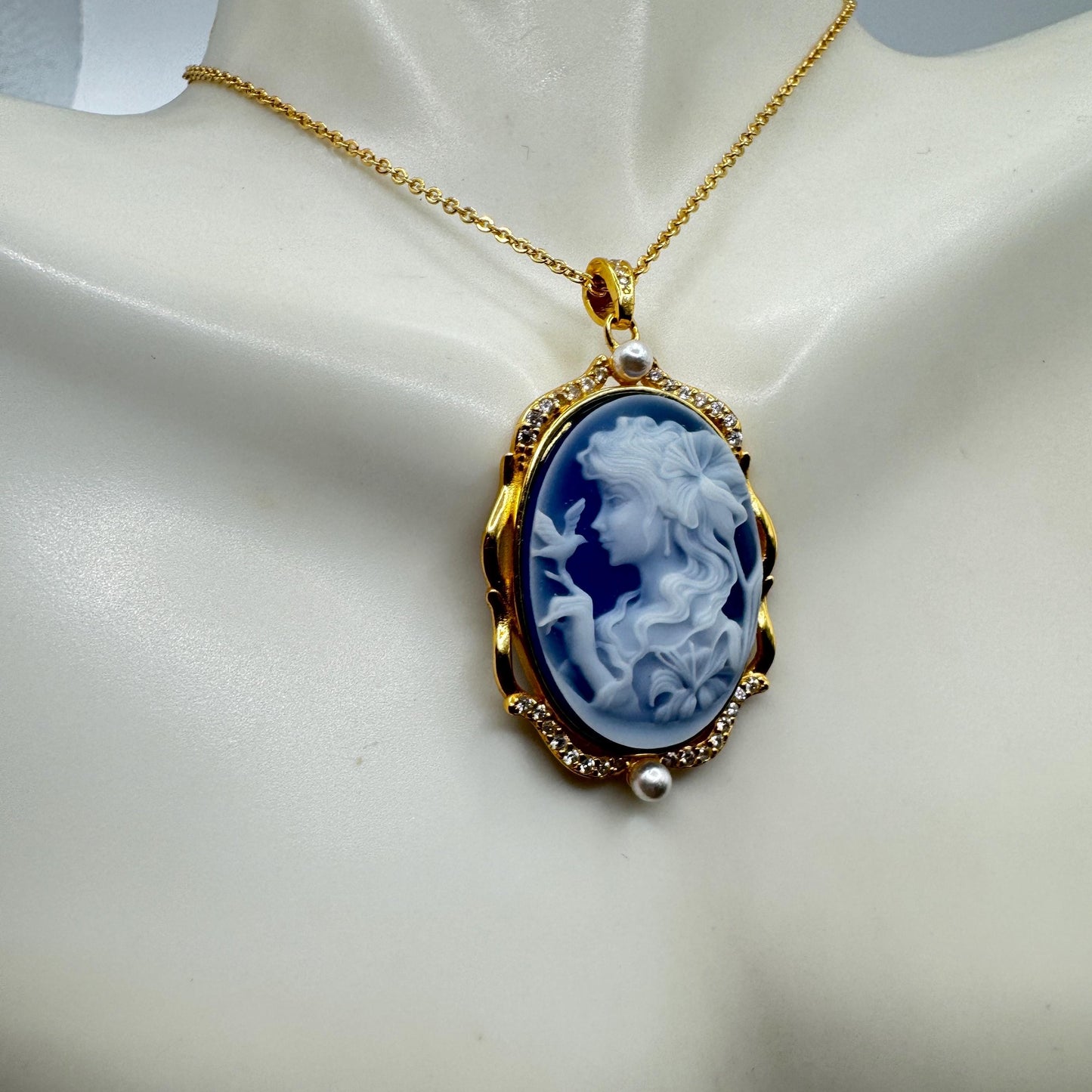 Vintage Moon Goddess Genuine Blue Onyx Cameo Sterling Silver Necklace Choker
