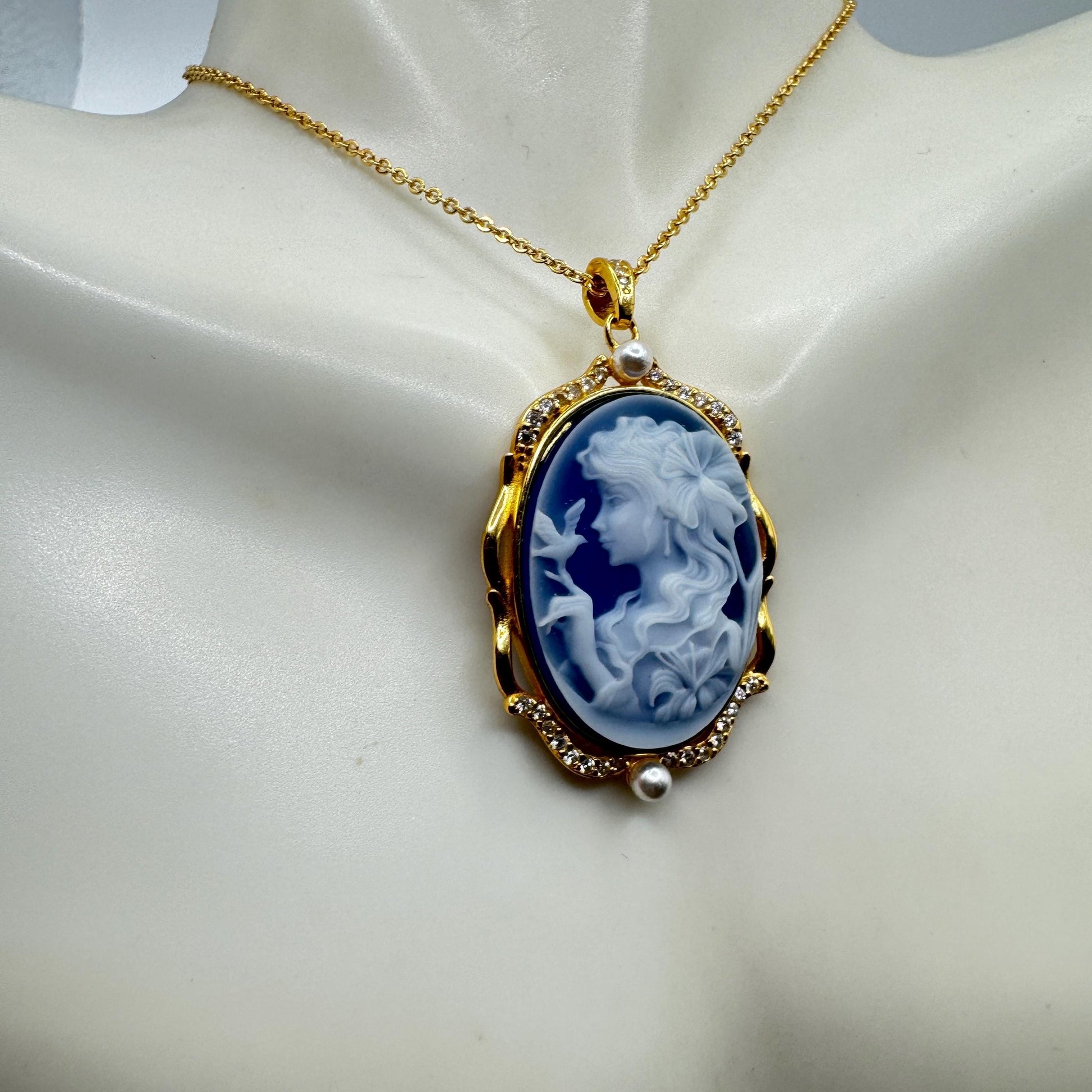 Vintage Moon Goddess Genuine Blue Onyx Cameo Sterling Silver Necklace Choker