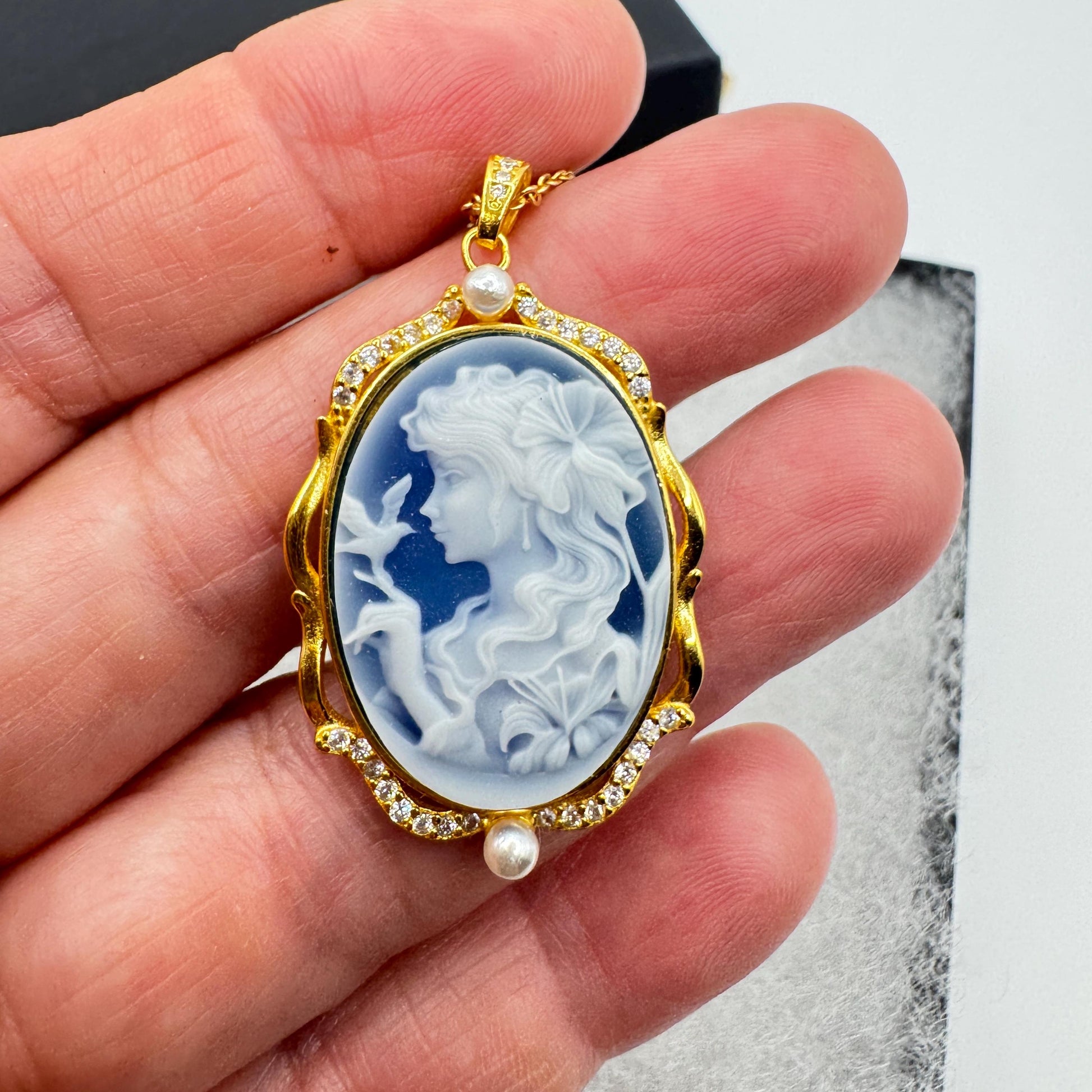 Vintage Moon Goddess Genuine Blue Onyx Cameo Sterling Silver Necklace Choker