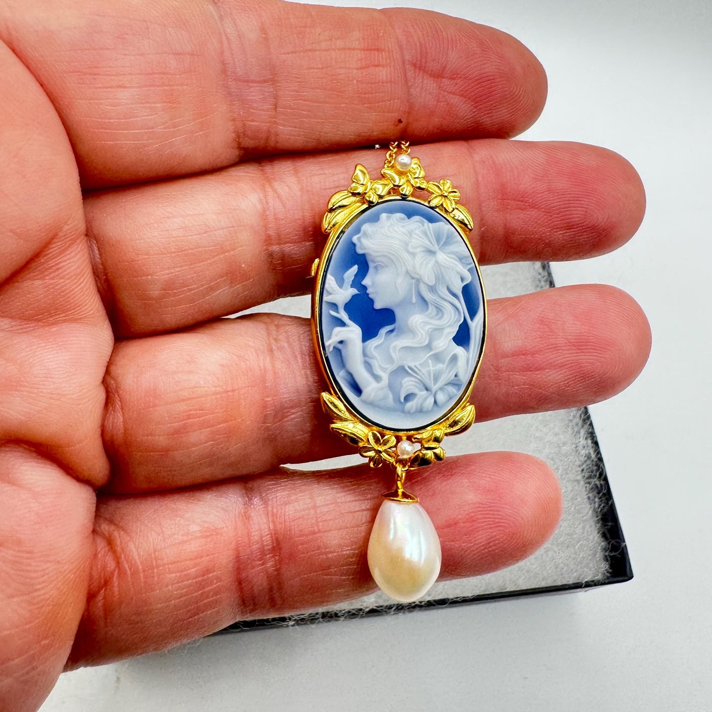 Vintage Moon Goddess Genuine Blue Onyx Cameo Sterling Silver Necklace Choker