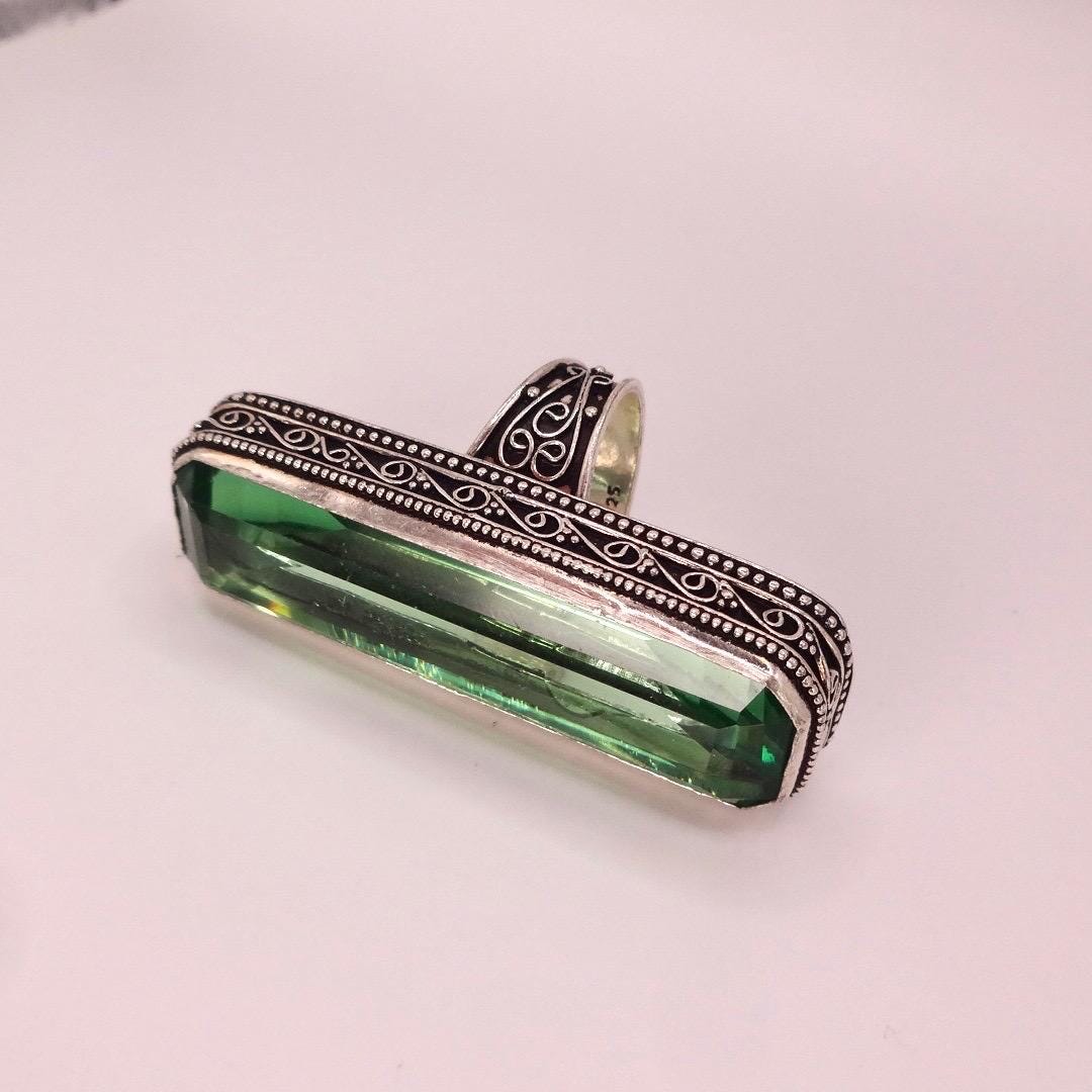 Vintage Green Antique Glass Cocktail Statement Ring