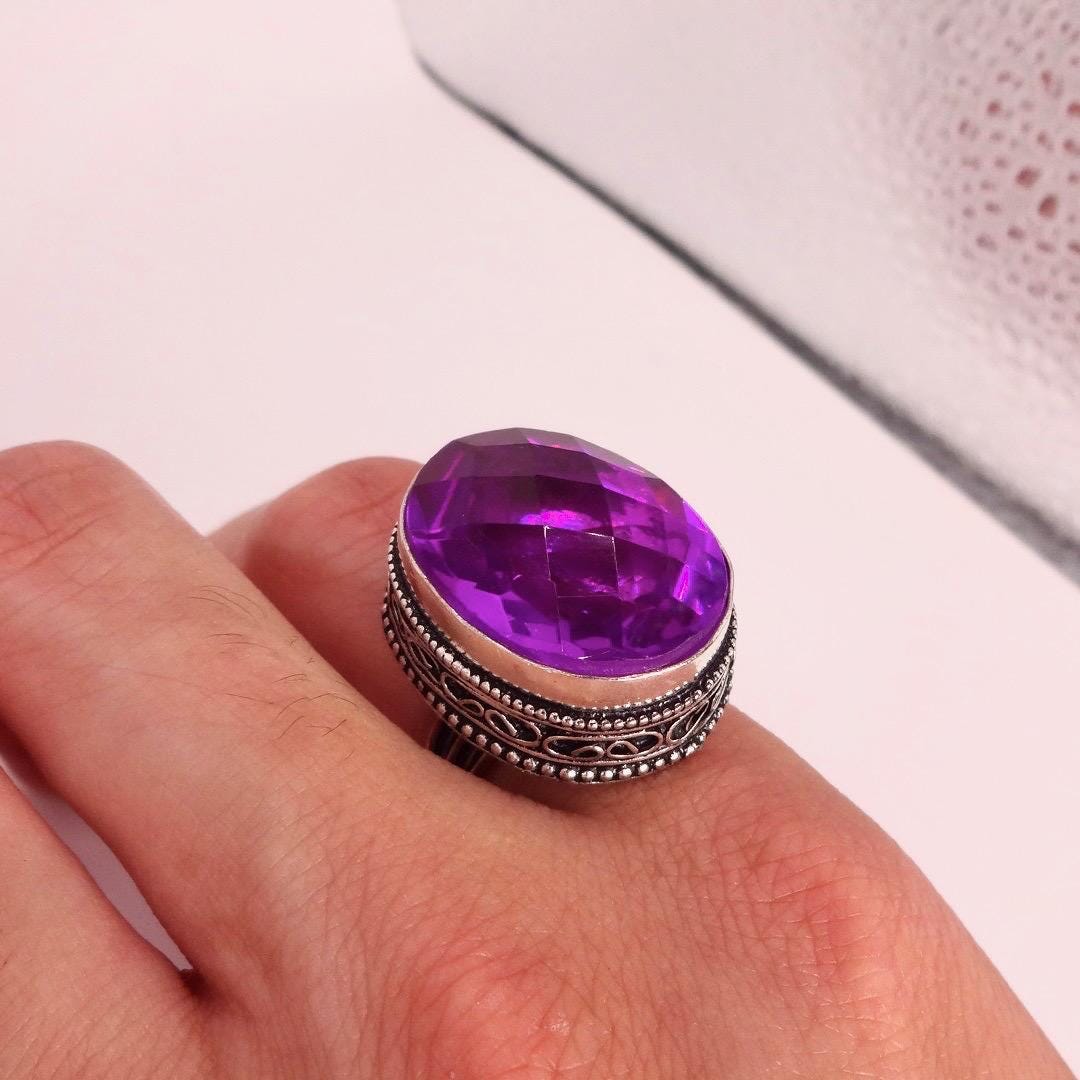 Vintage Purple Art Glass White Bronze Silver Ring, Size 7