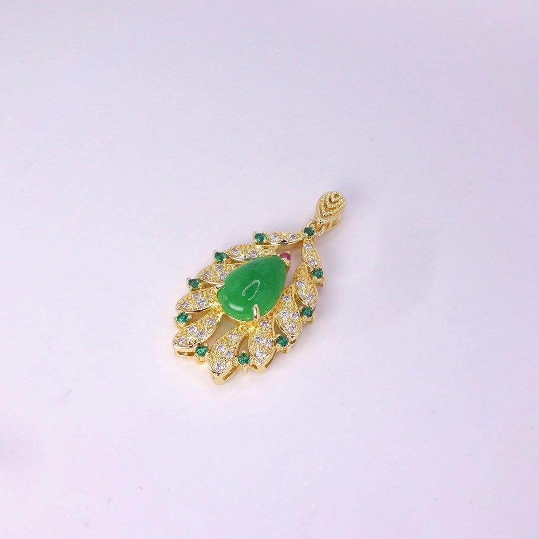 Vintage Green Jade Yellow Golden Filled Lucky Necklace