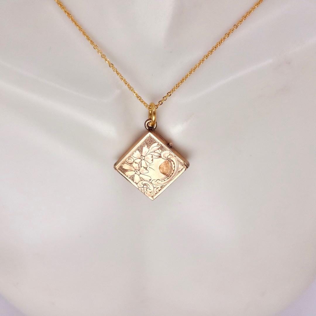 Vintage Locket Choker Golden Filled Deco Etched Necklace