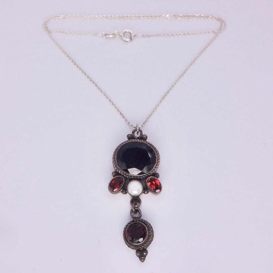 Vintage 925 Sterling Silver Red Garnet Antique Pendant Necklace Choker