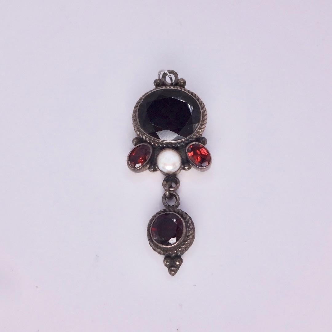 Vintage 925 Sterling Silver Red Garnet Antique Pendant Necklace Choker
