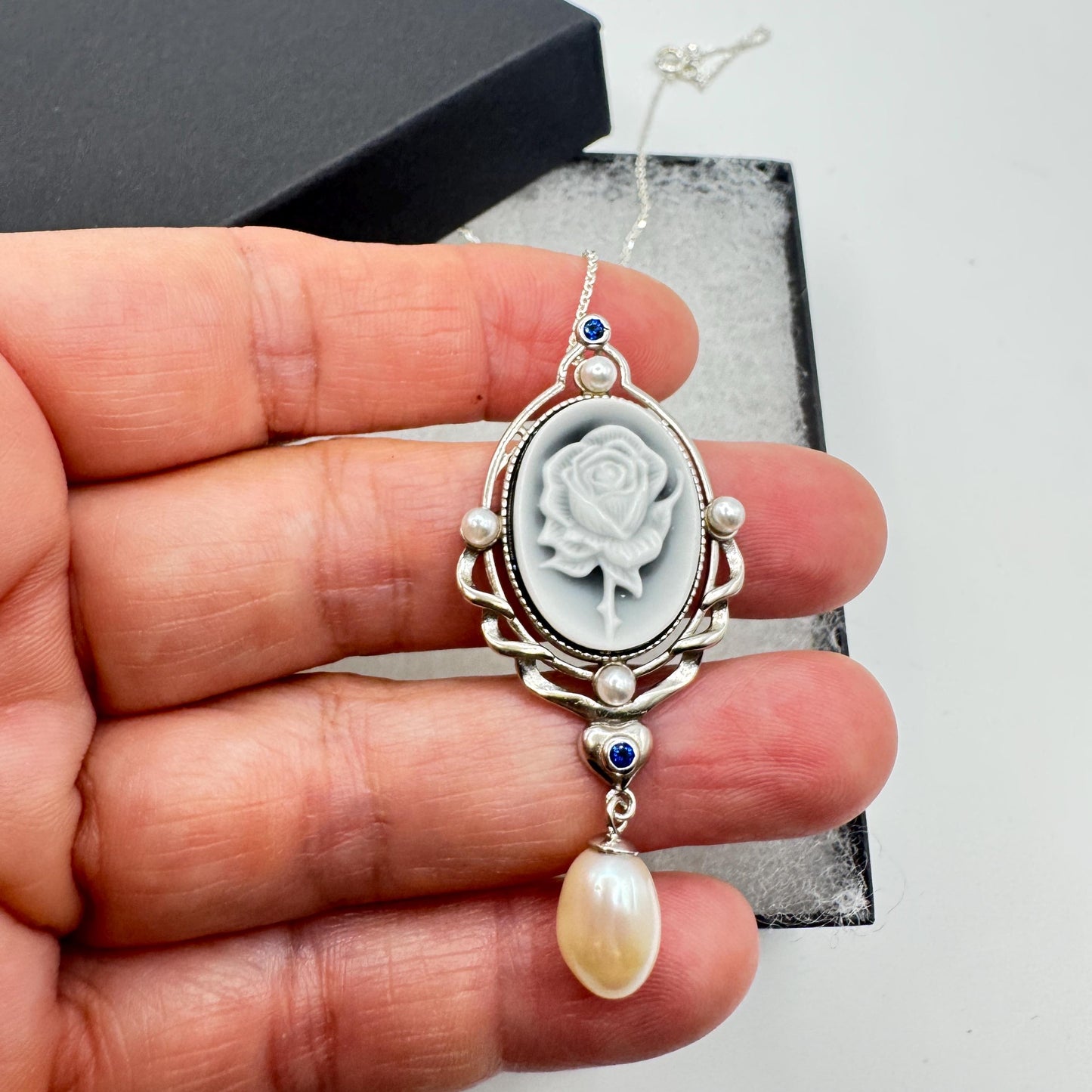 Vintage Rose Flower Cameo Yellow Golden 925 Sterling Silver Necklace Choker