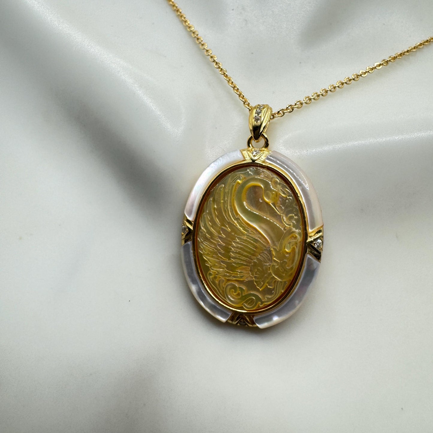 Vintage Abalone Pearl Black Swan Cameo Gold 925 Sterling silver Necklace Pin Choker