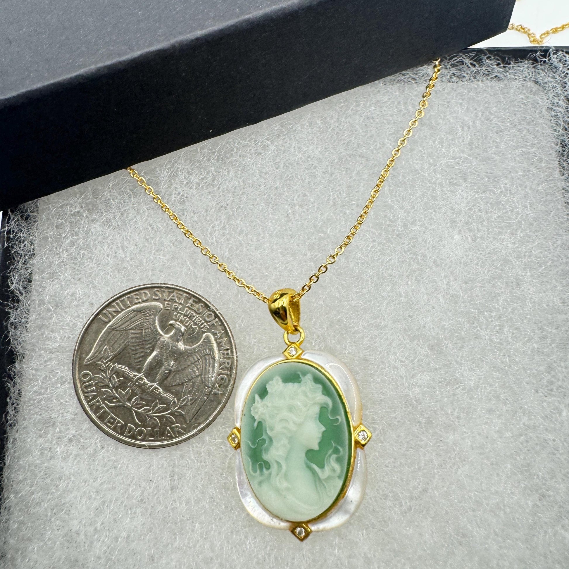 Vintage Carved Green Onyx Cameo 925 Sterling Silver Necklace Choker