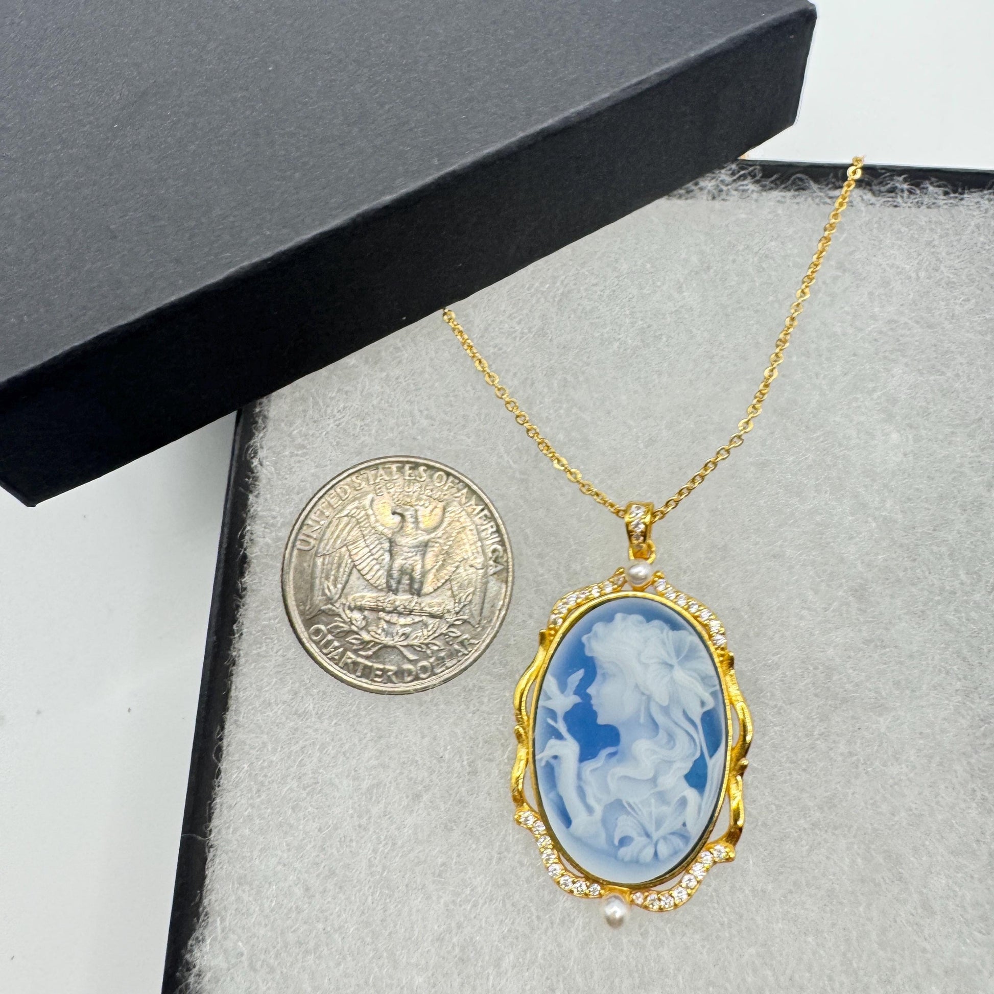 Vintage Moon Goddess Genuine Blue Onyx Cameo Sterling Silver Necklace Choker