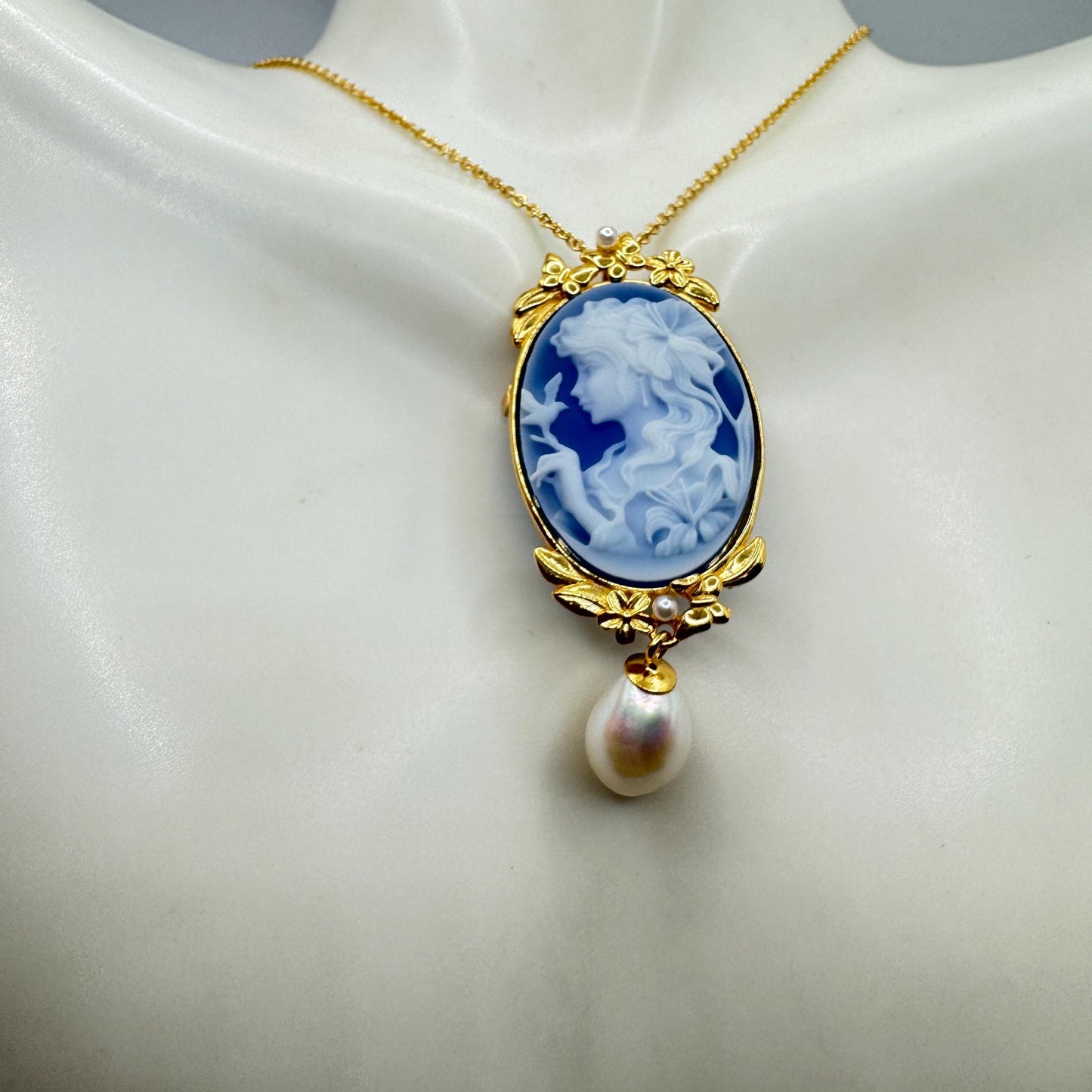 Vintage Moon Goddess Genuine Blue Onyx Cameo Sterling Silver Necklace Choker