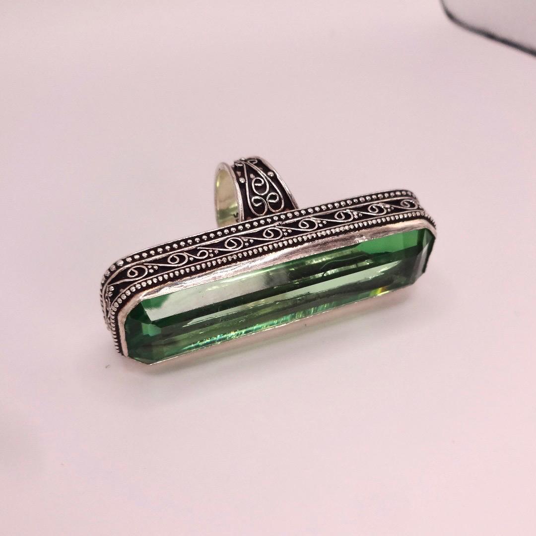 Vintage Green Antique Glass Cocktail Statement Ring