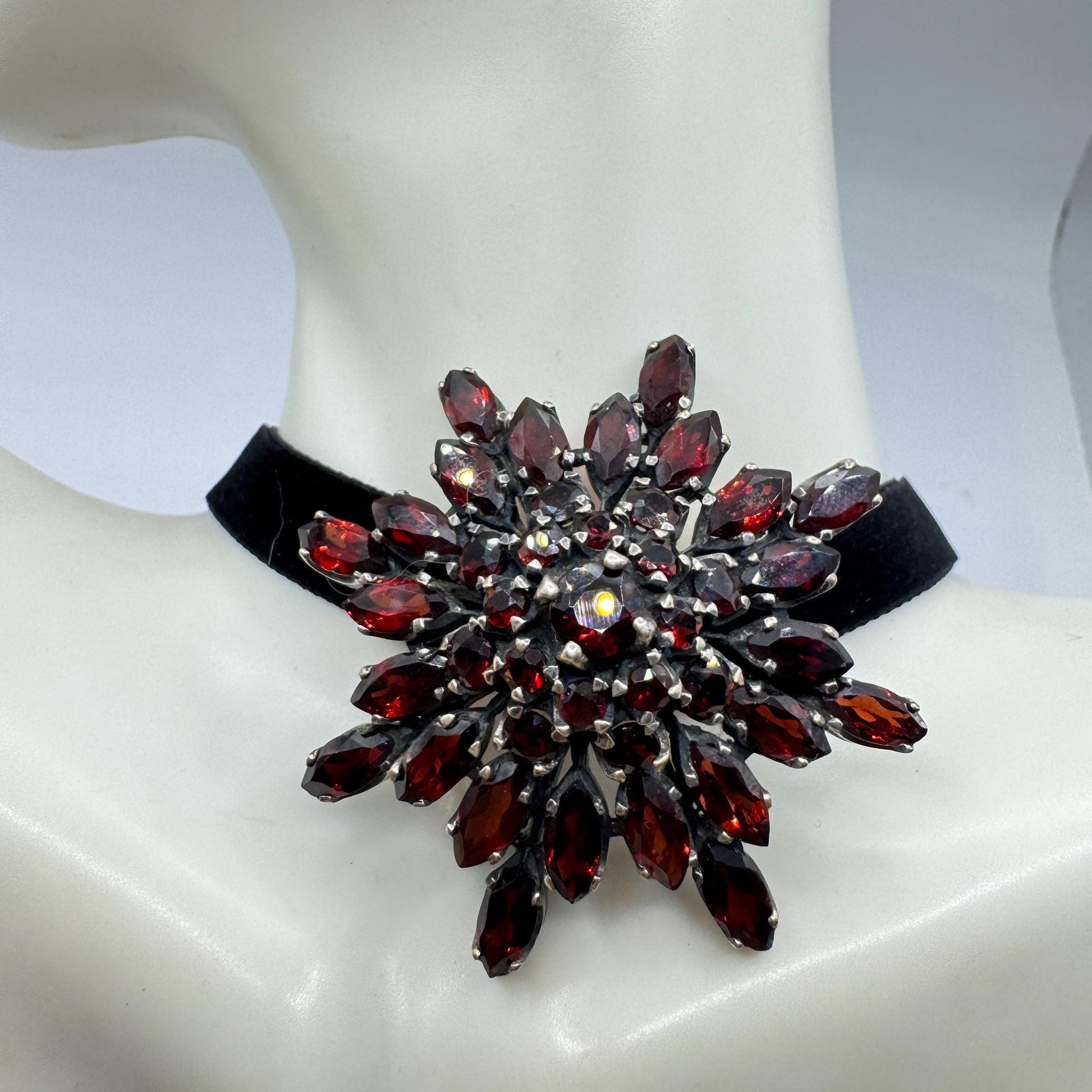 Vintage Red Bohemian Garnet 925 Sterling Silver Brooch