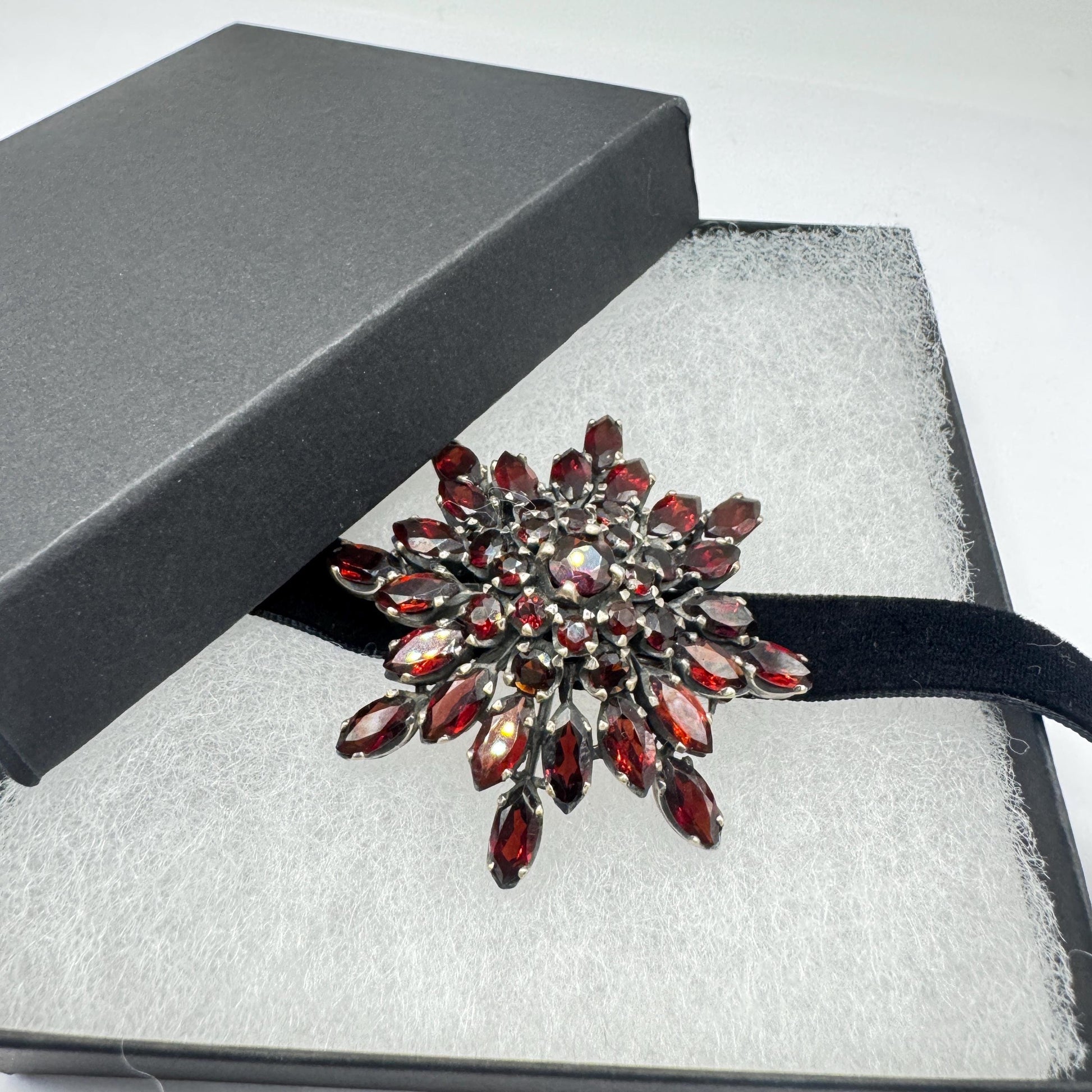 Vintage Red Bohemian Garnet 925 Sterling Silver Brooch