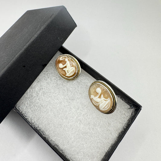 Vintage Shell Cameo 925 Sterling Silver Screw Back Earrings