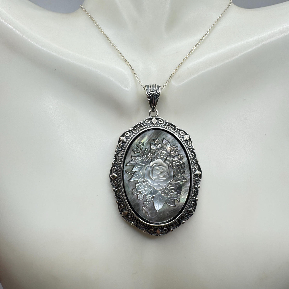 Vintage Rose Flower Cameo Yellow Golden 925 Sterling Silver Necklace Choker