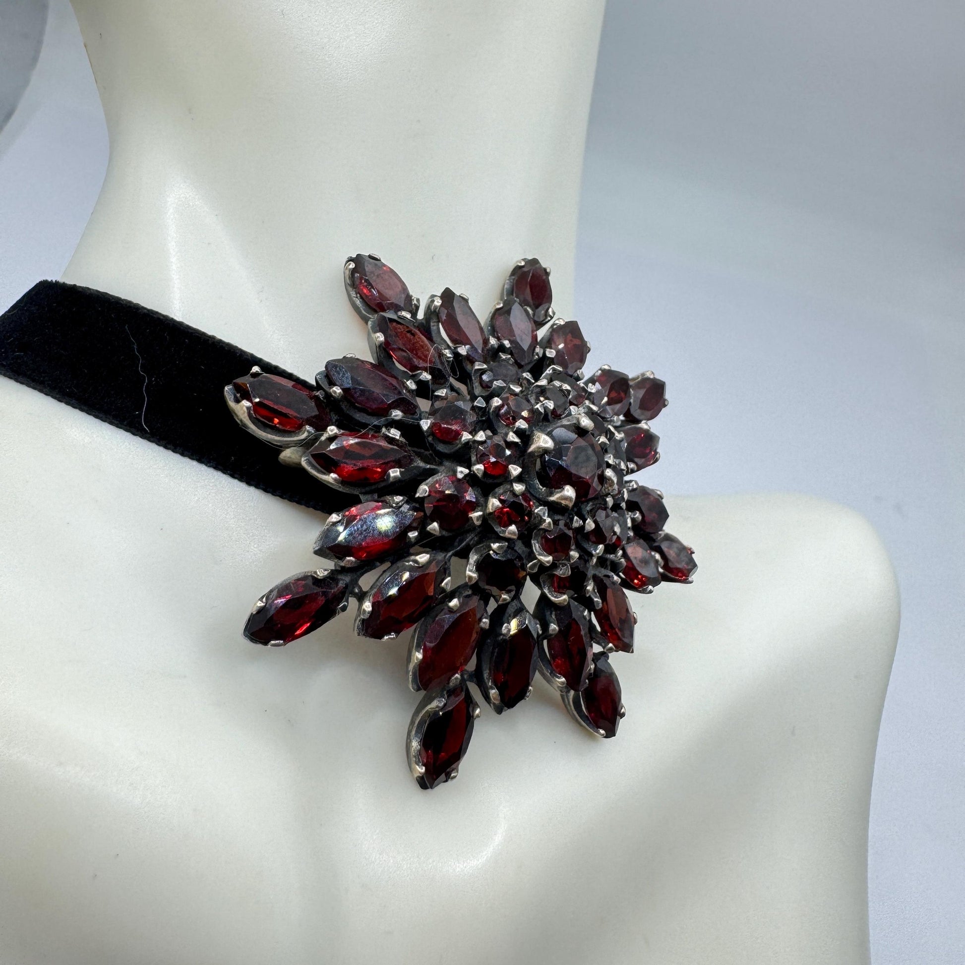 Vintage Red Bohemian Garnet 925 Sterling Silver Brooch