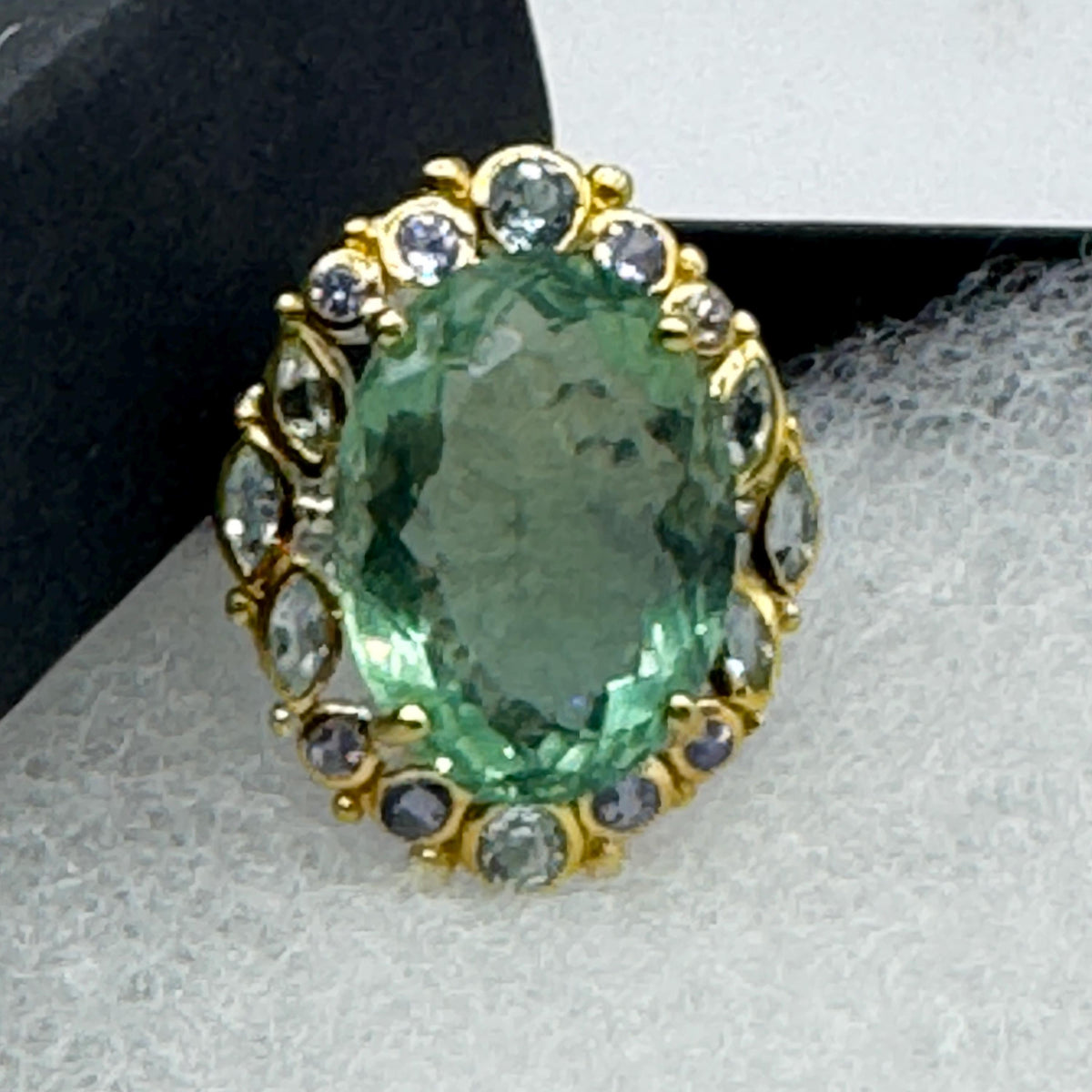 Vintage Handmade Genuine Green Flourite White Sapphire Setting 925 Sterling Silver Ring