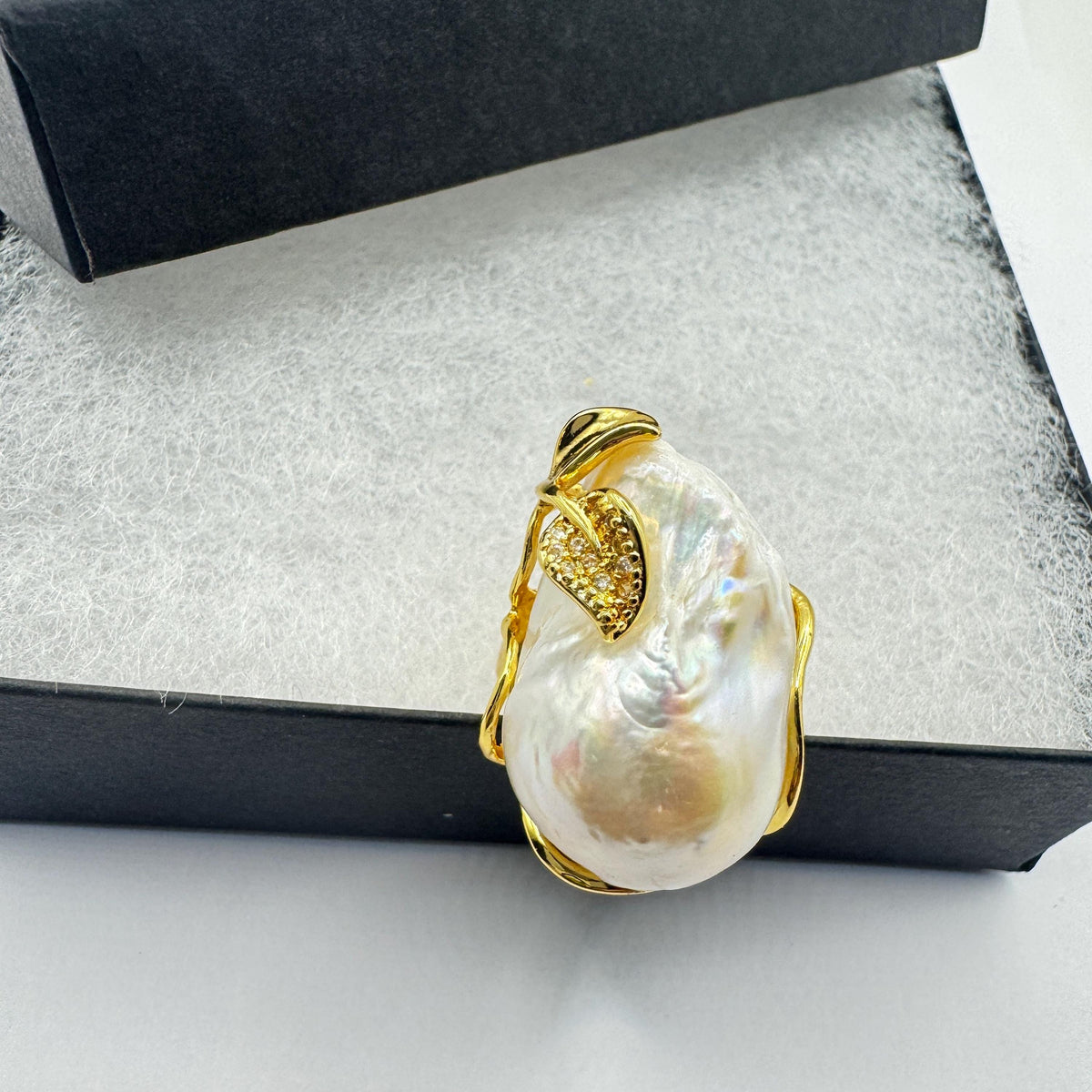 Vintage Biwa Pearl Ring Golden 925 Sterling Silver Cocktail Statement Adjustable