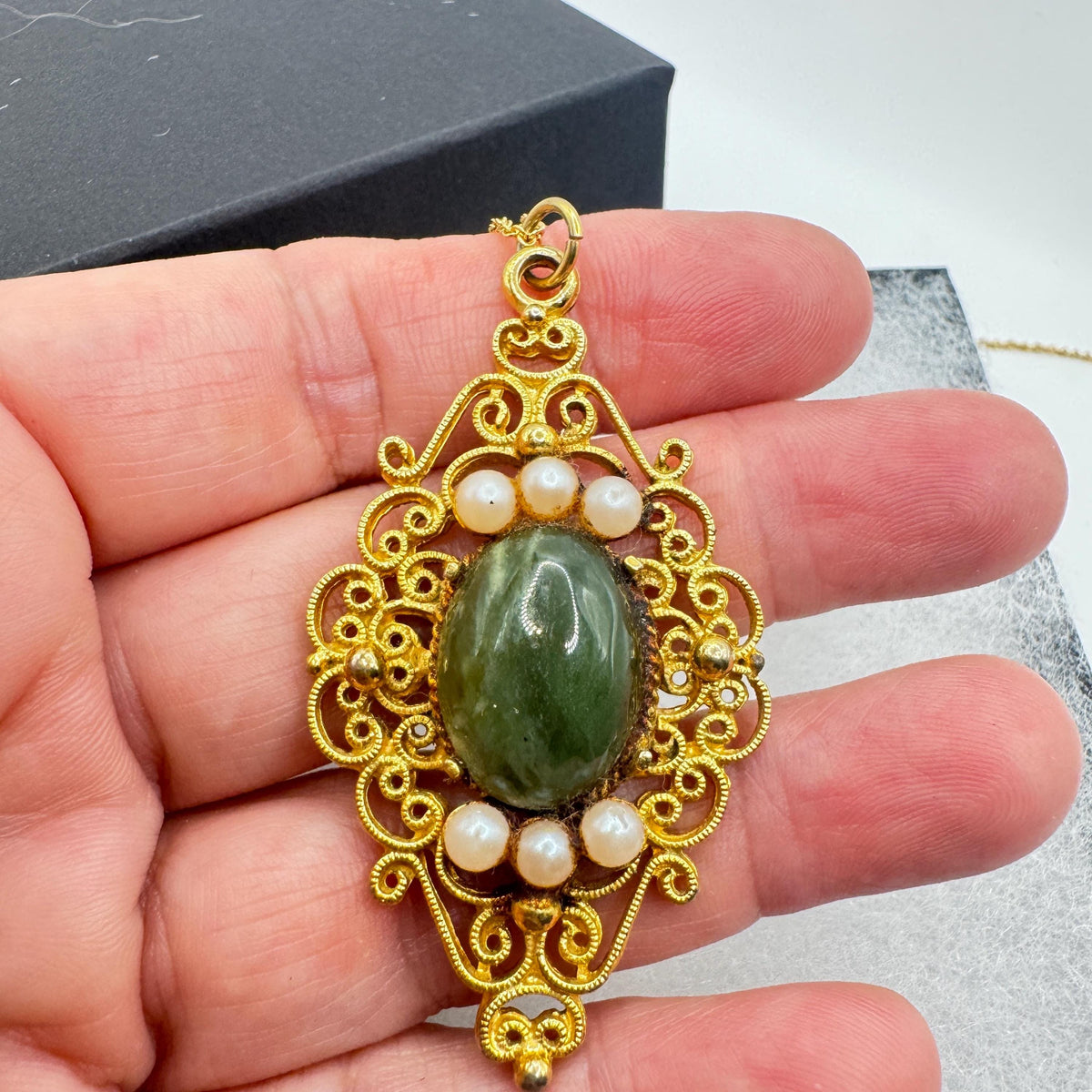 Vintage Green Jade Leaf Yellow Golden Filled Necklace