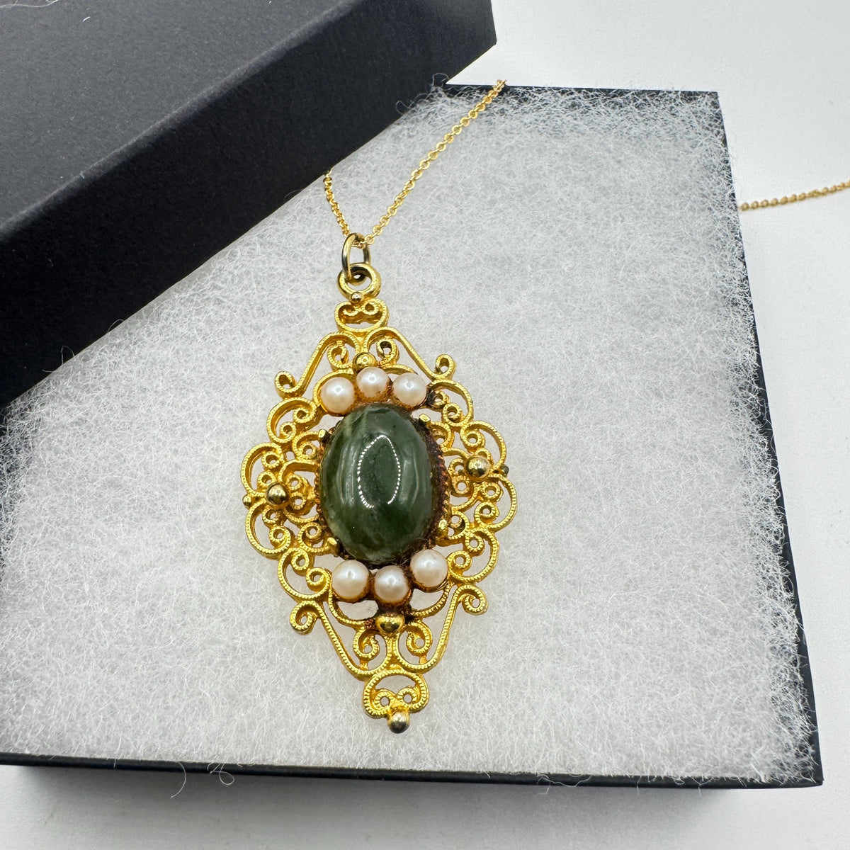 Vintage Green Jade Leaf Yellow Golden Filled Necklace