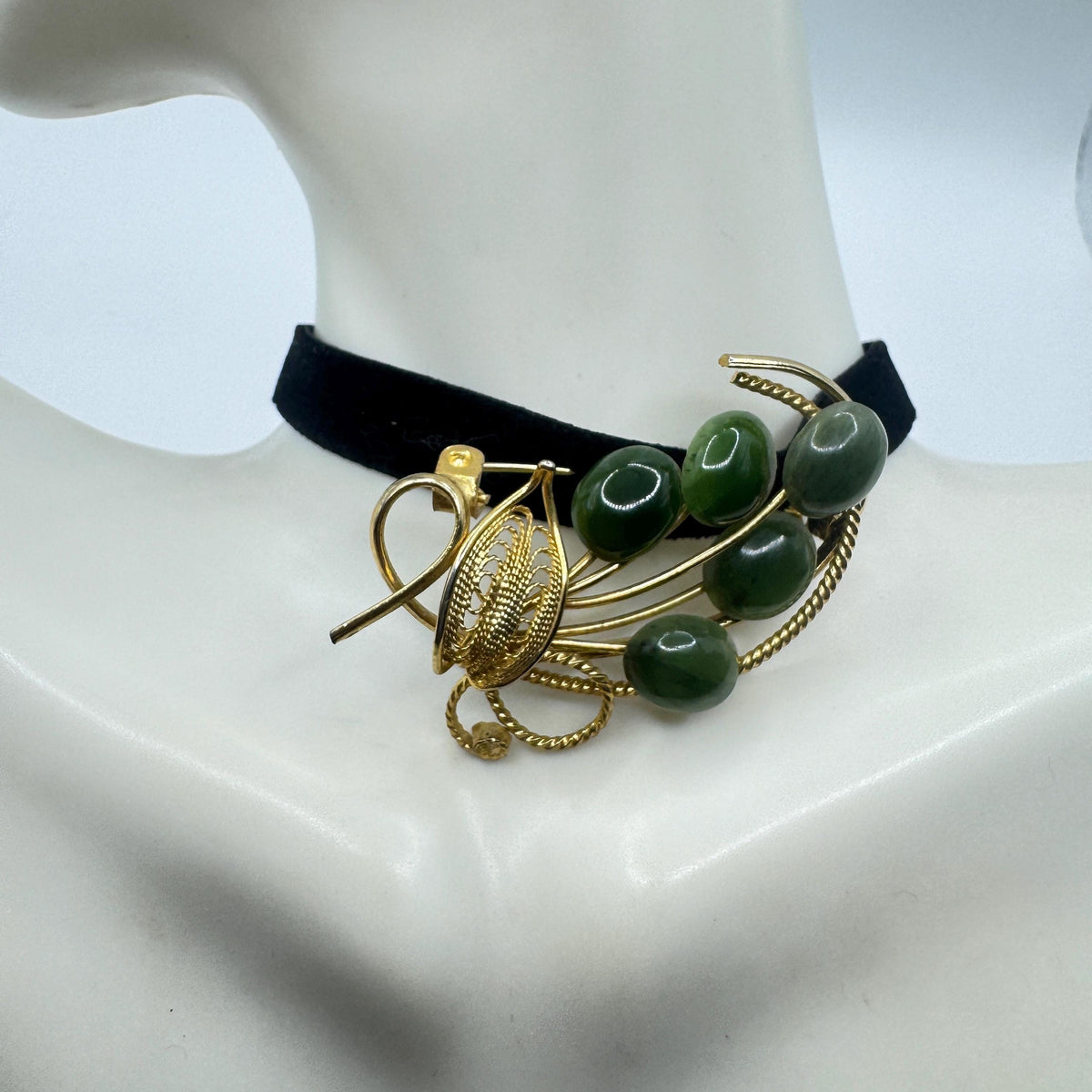 Vintage Green Jade Yellow Golden Filled Brooch Pin