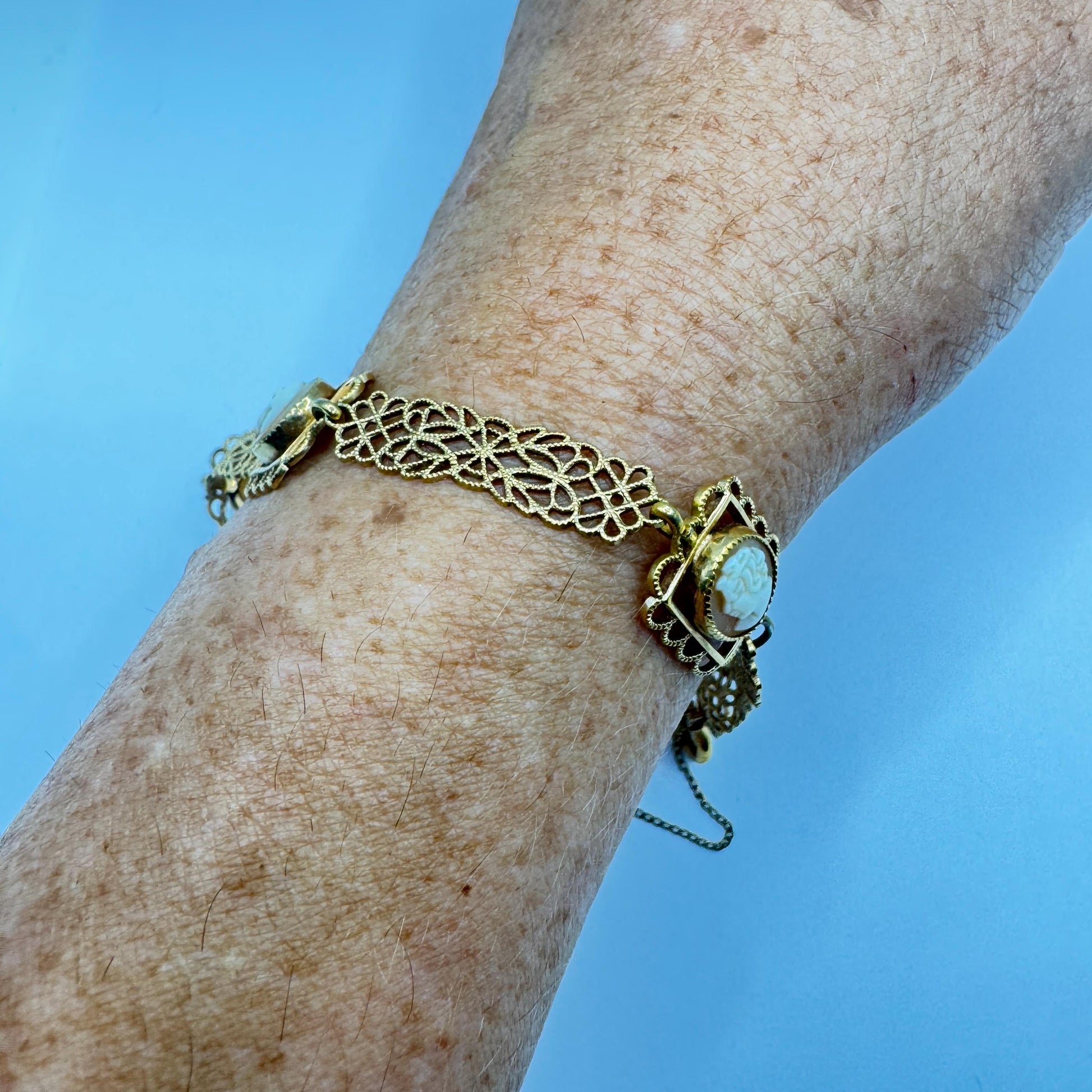 Vintage Cameo Bracelet Gold Filled