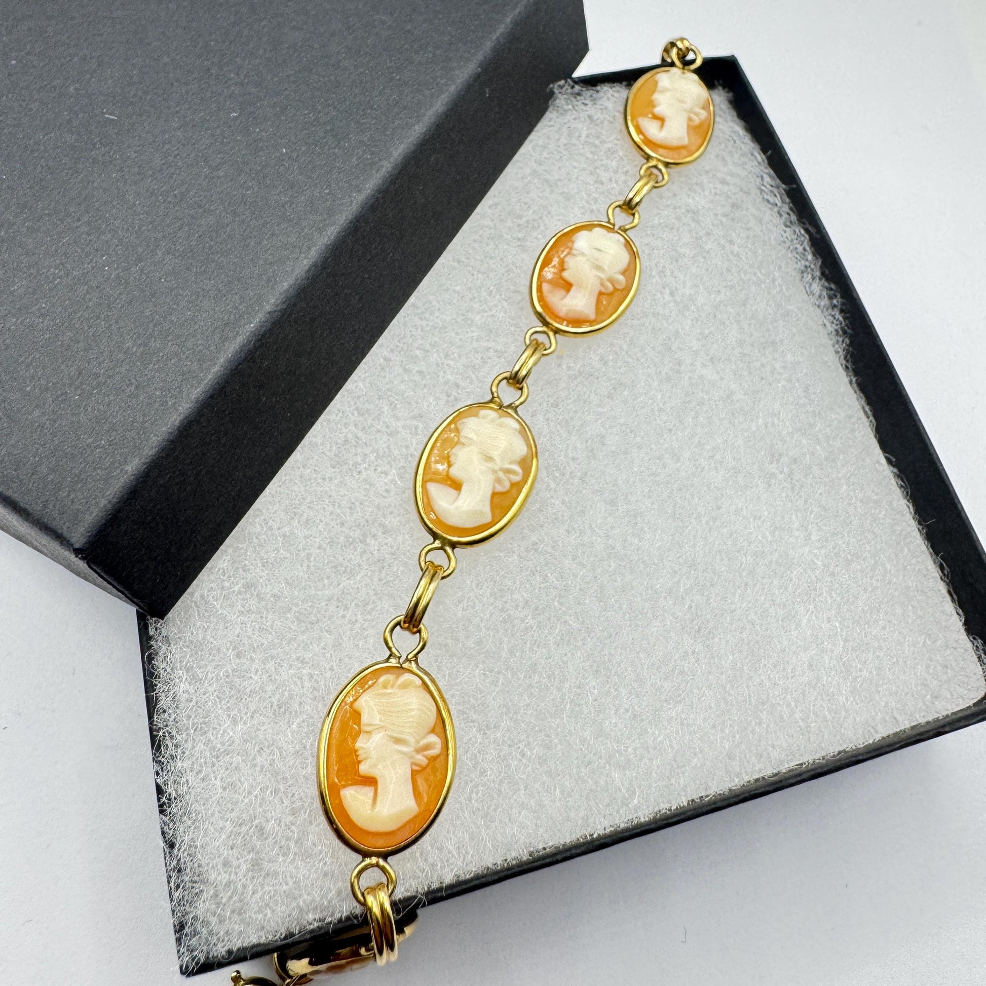 Vintage Cameo Bracelet Gold Filled