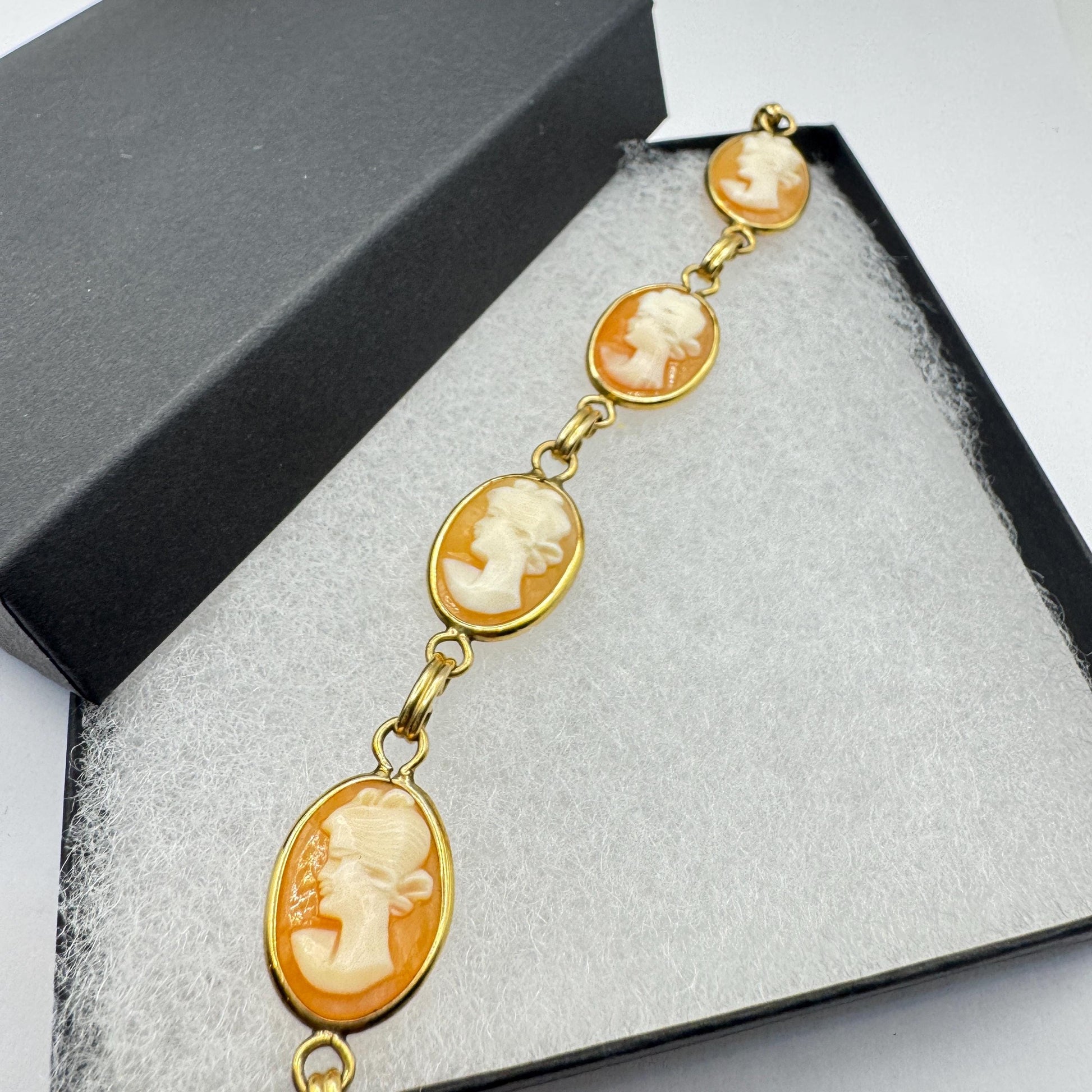 Vintage Cameo Bracelet Gold Filled