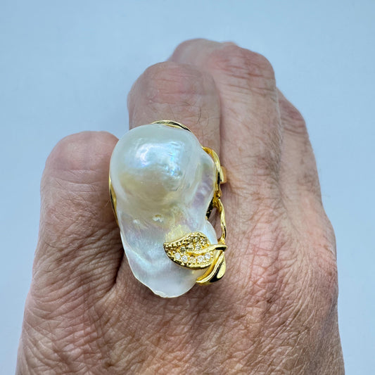 Vintage Biwa Pearl Ring Golden 925 Sterling Silver Cocktail Statement Adjustable