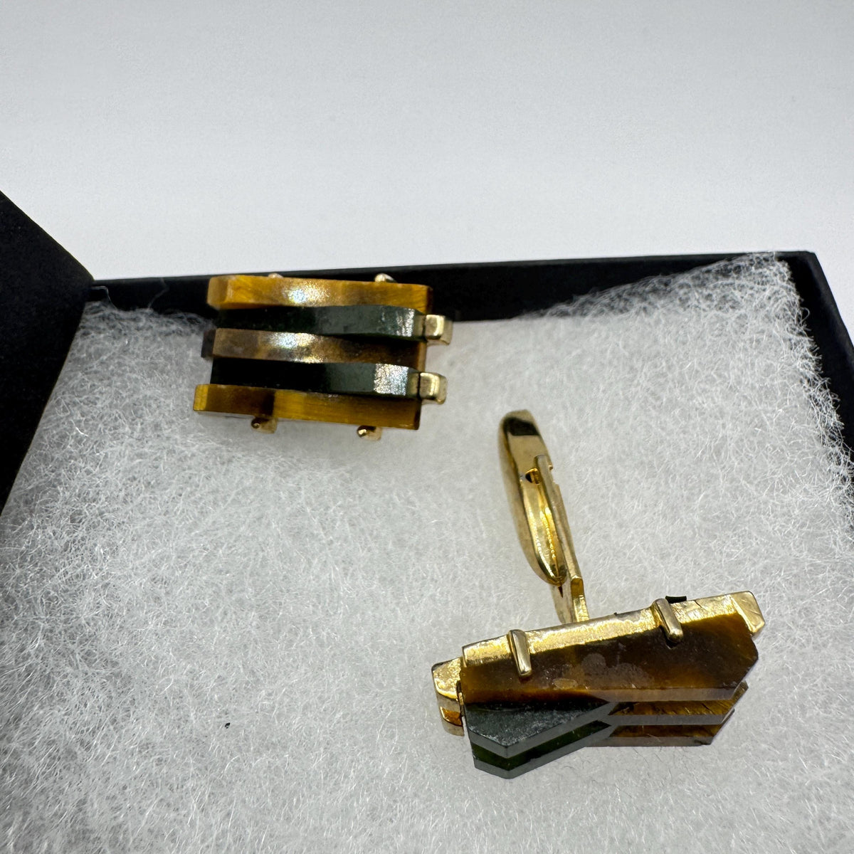 Vintage Deco Gold Tigers Eye and Green Jade Cuff Links