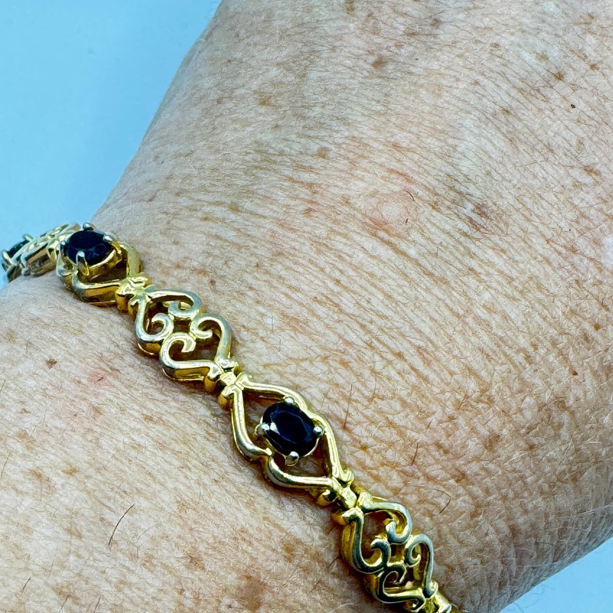 Vintage Deco Blue Sapphire Tennis Bracelet, Golden 925 Sterling Silver (7.5 Inch)