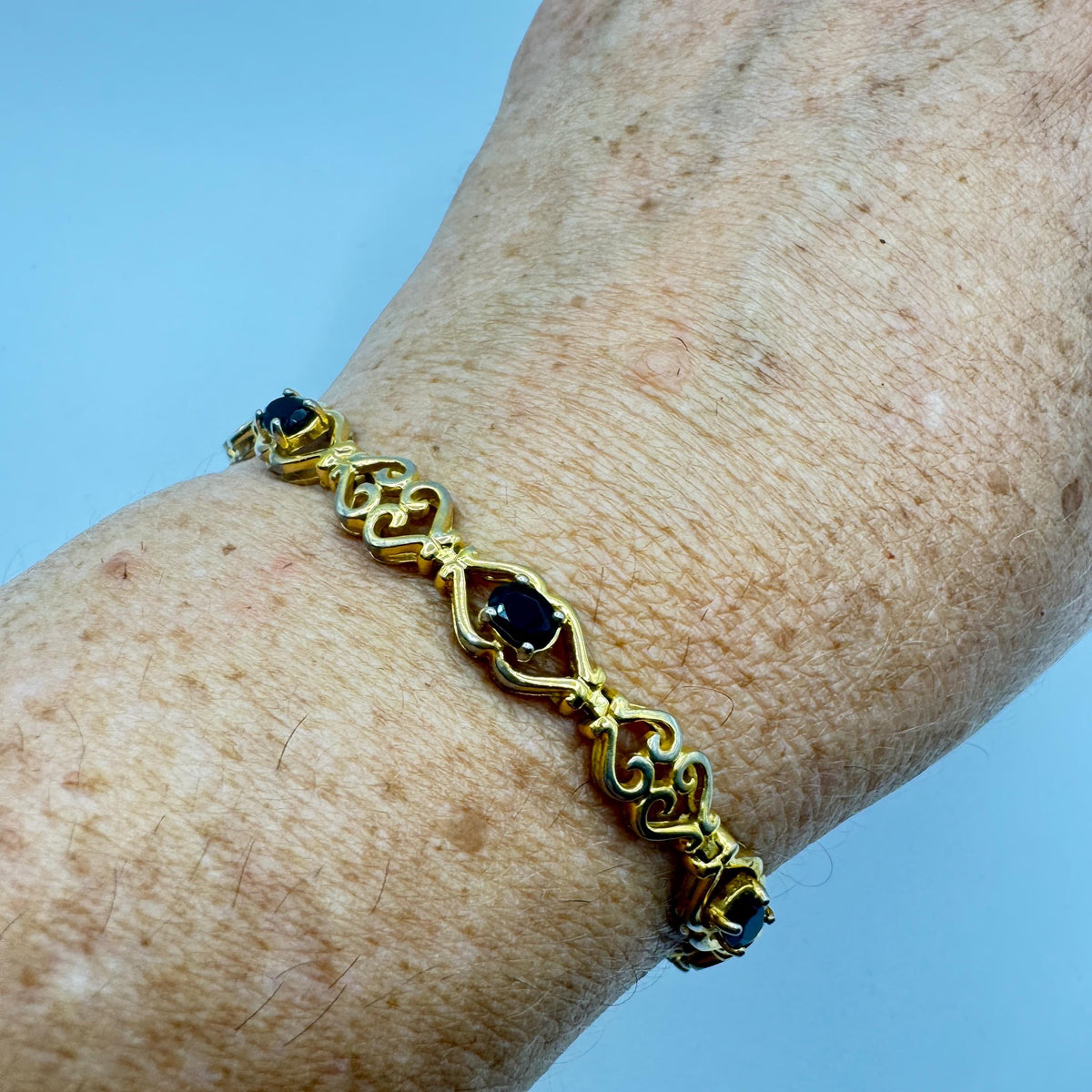 Vintage Deco Blue Sapphire Tennis Bracelet, Golden 925 Sterling Silver (7.5 Inch)