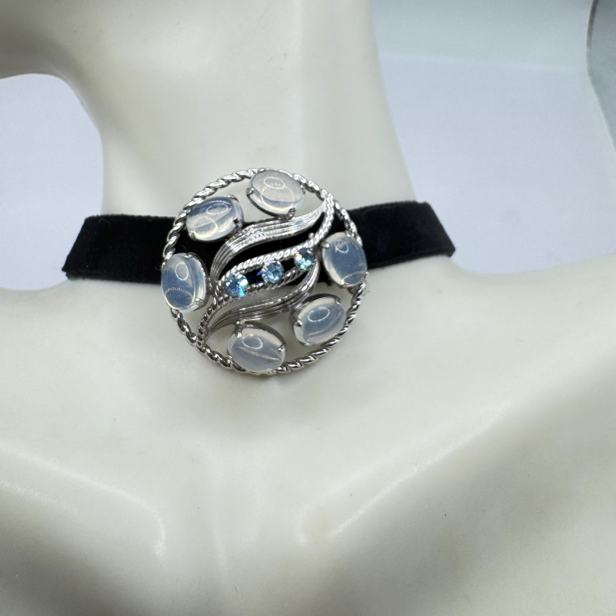 Vintage White Moonstone 925 Sterling Silver Rhodium Brooch Pin Necklace Black Velvet Choker