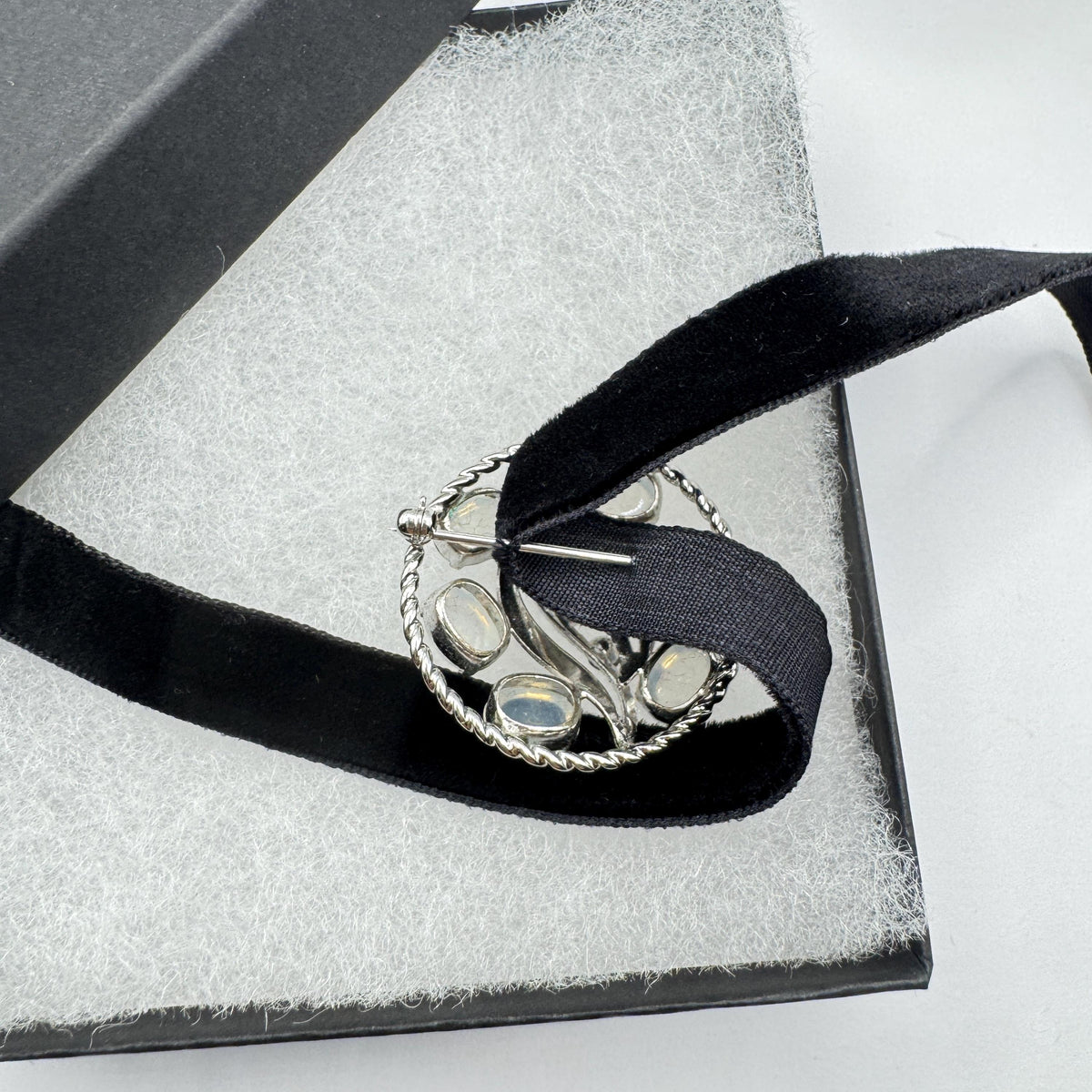 Vintage White Moonstone 925 Sterling Silver Rhodium Brooch Pin Necklace Black Velvet Choker