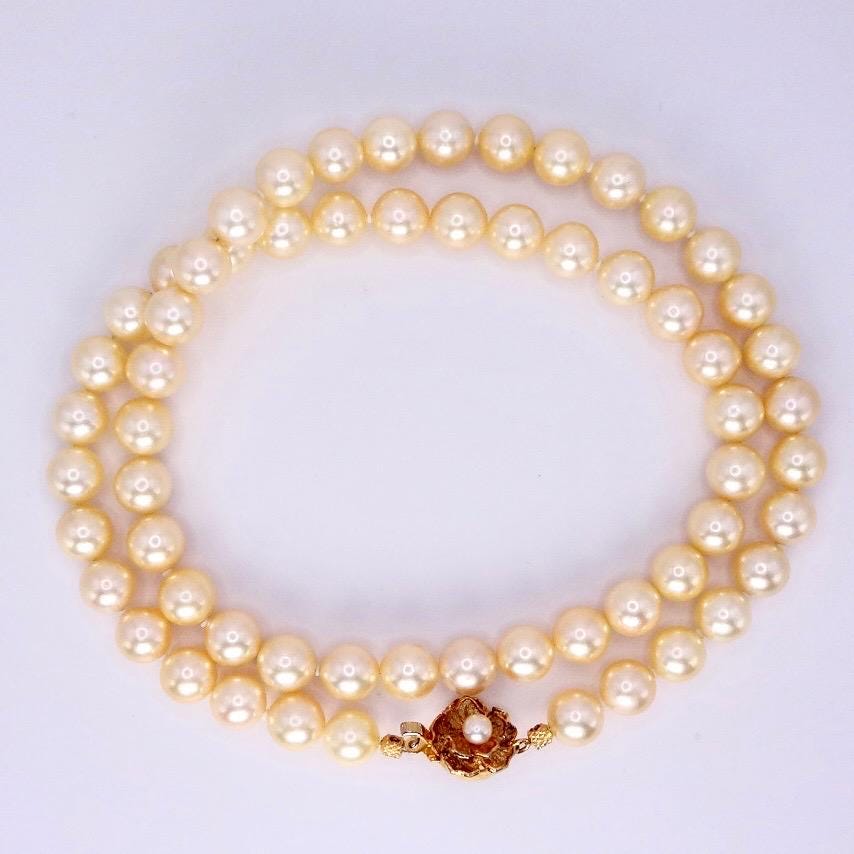 Vintage Cream Pearl 24 inch Necklace