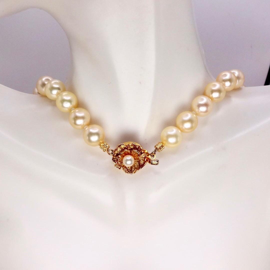 Vintage Cream Pearl 24 inch Necklace