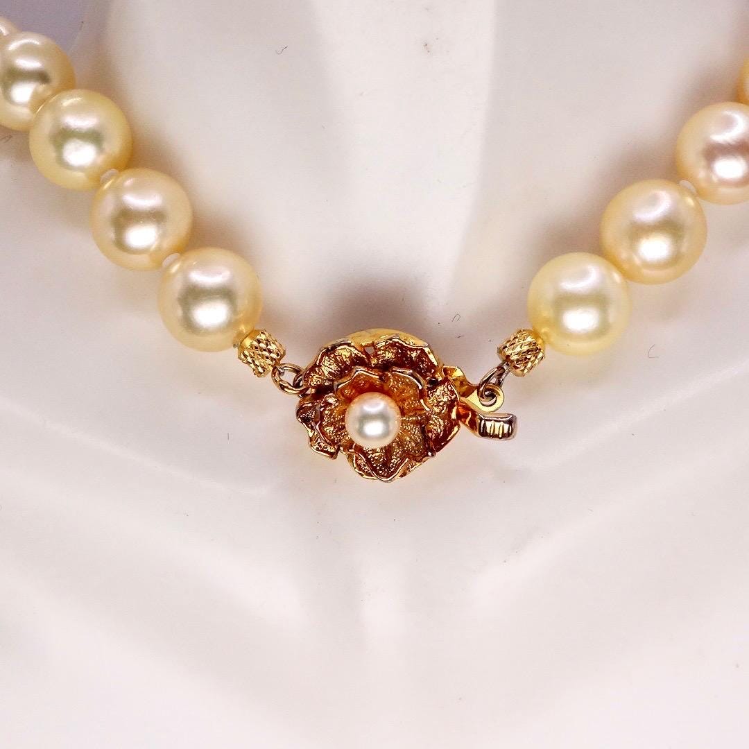 Vintage Cream Pearl 24 inch Necklace